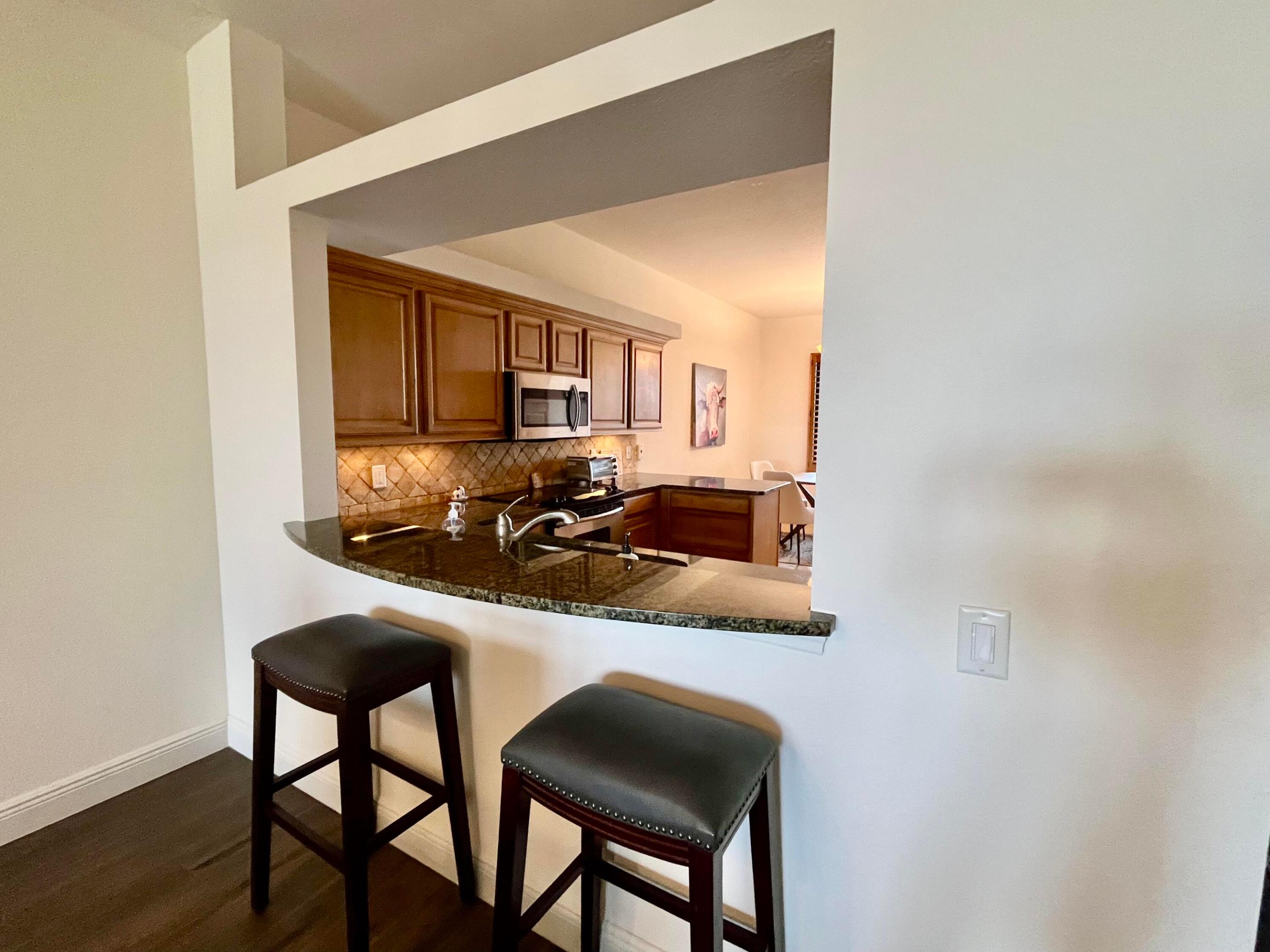 370 GOLFVIEW #302, North Palm Beach FL 33408