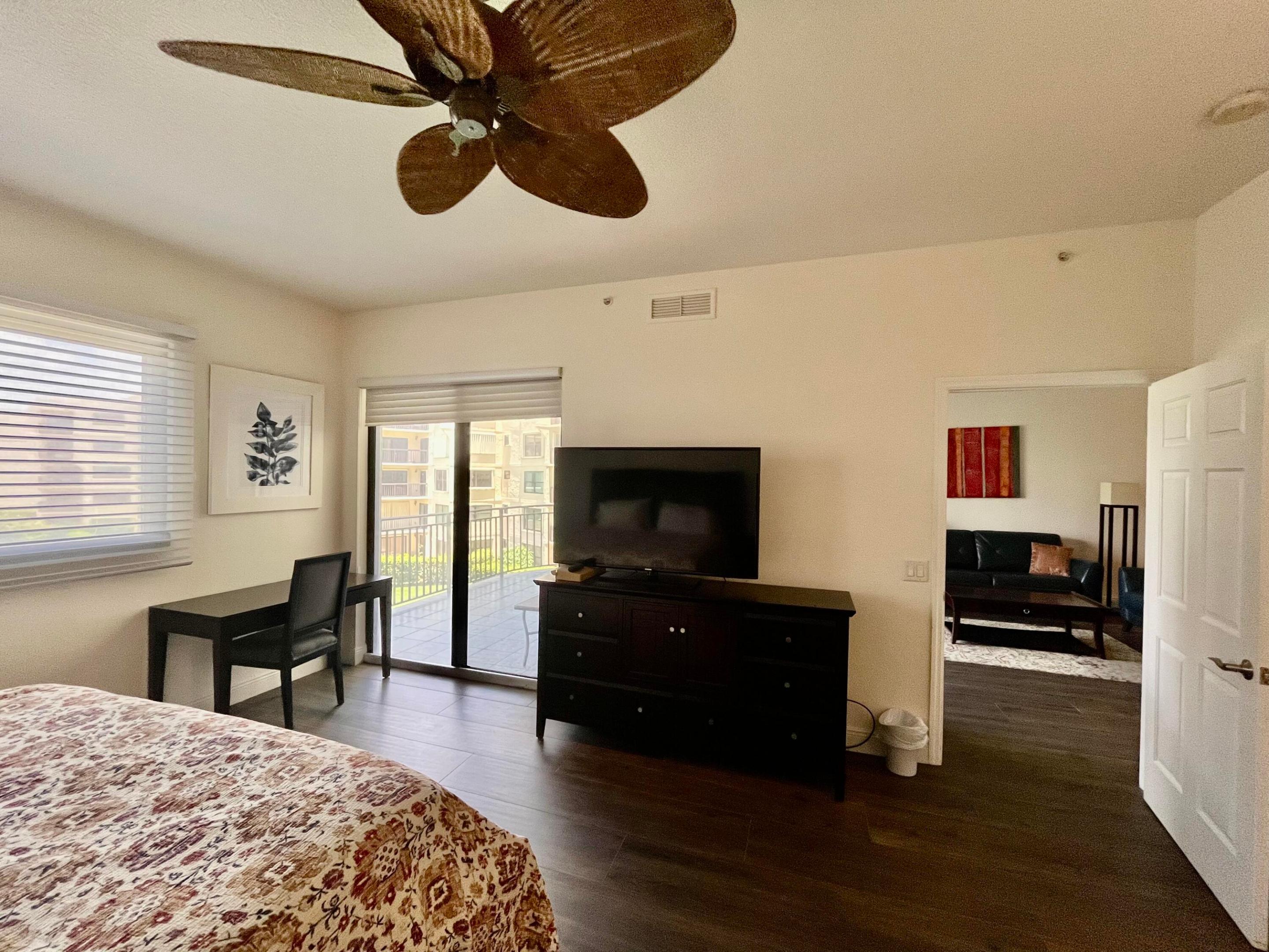 370 GOLFVIEW #302, North Palm Beach FL 33408