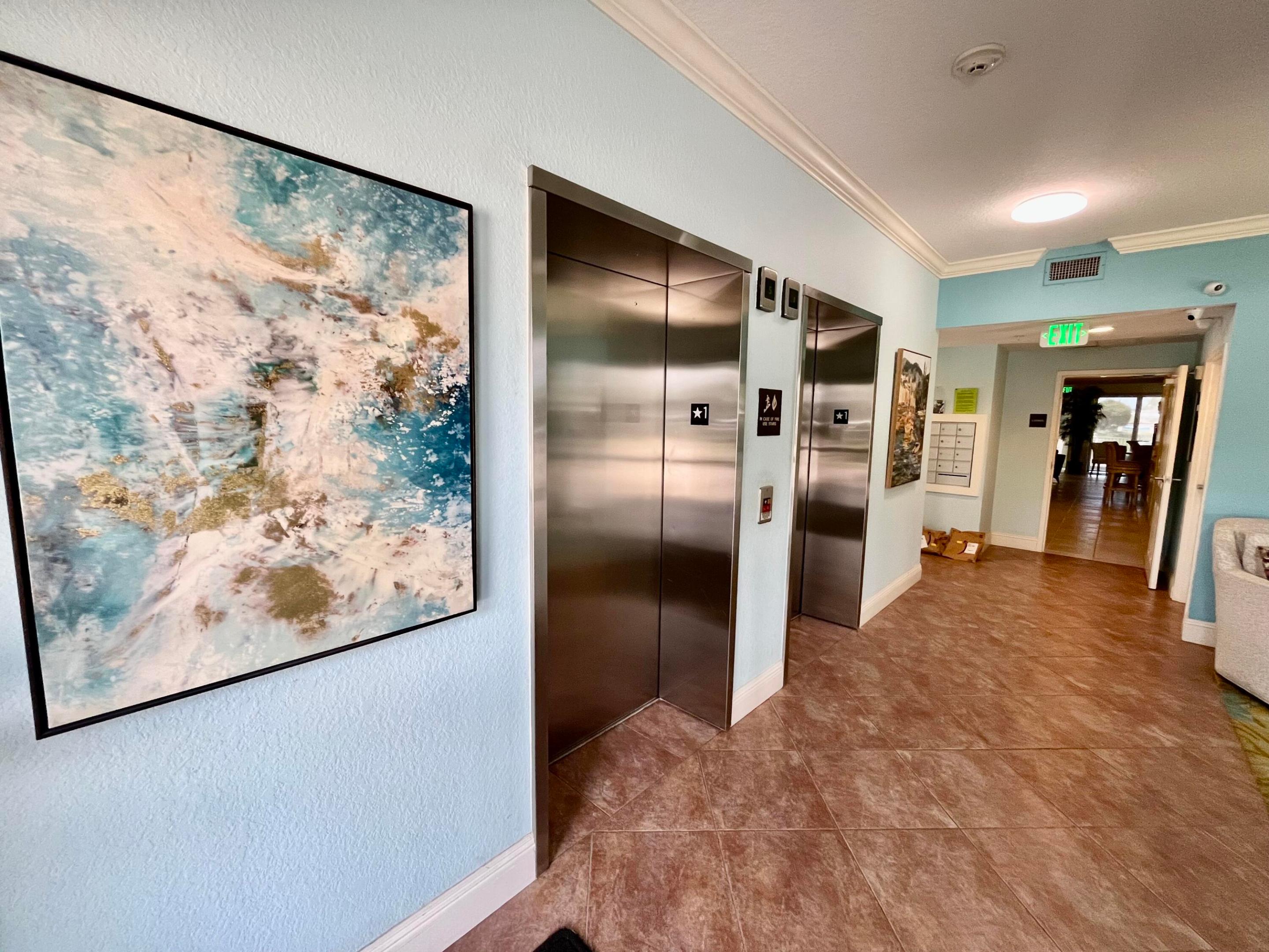 370 GOLFVIEW #302, North Palm Beach FL 33408