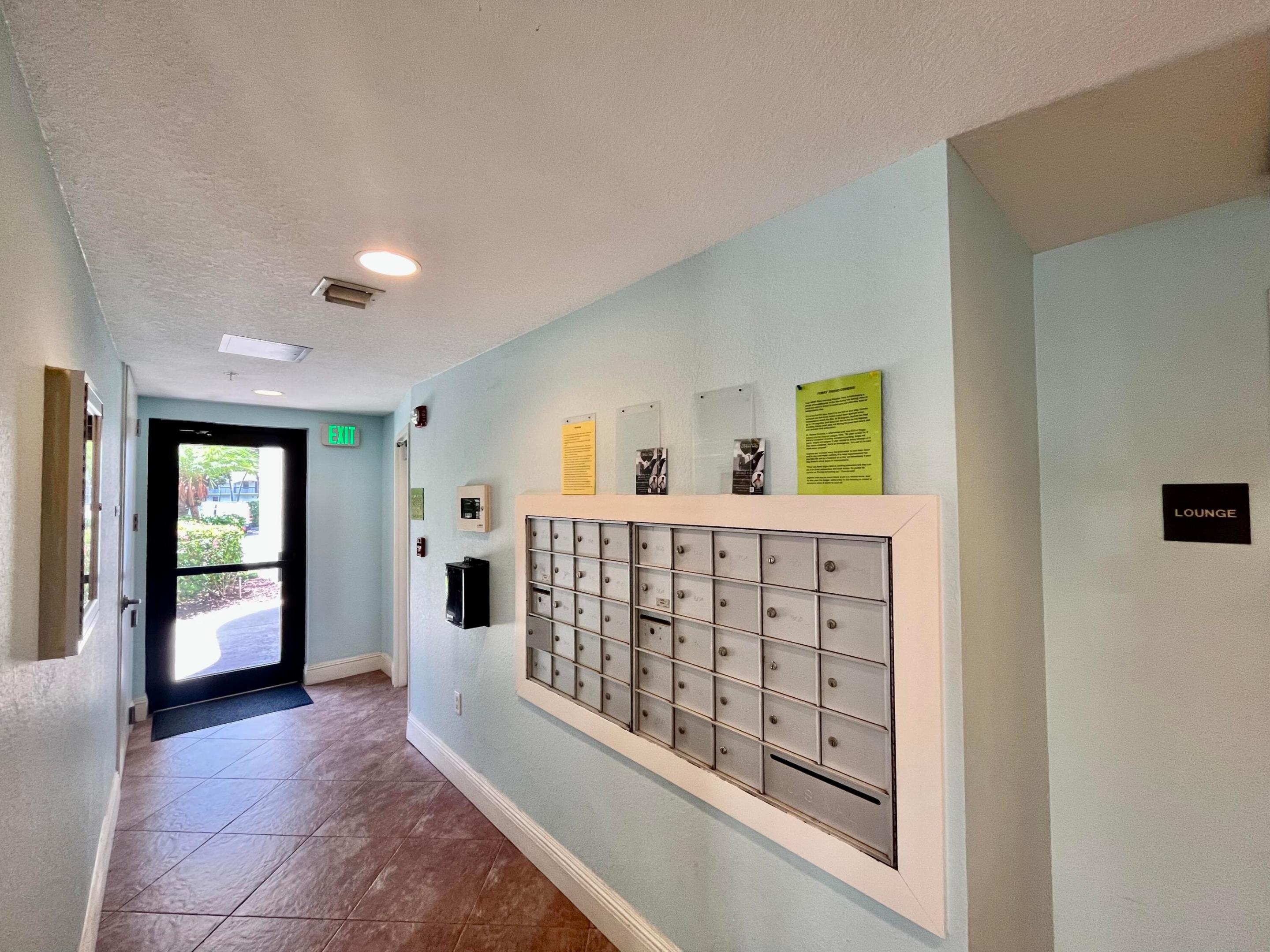 370 GOLFVIEW #302, North Palm Beach FL 33408