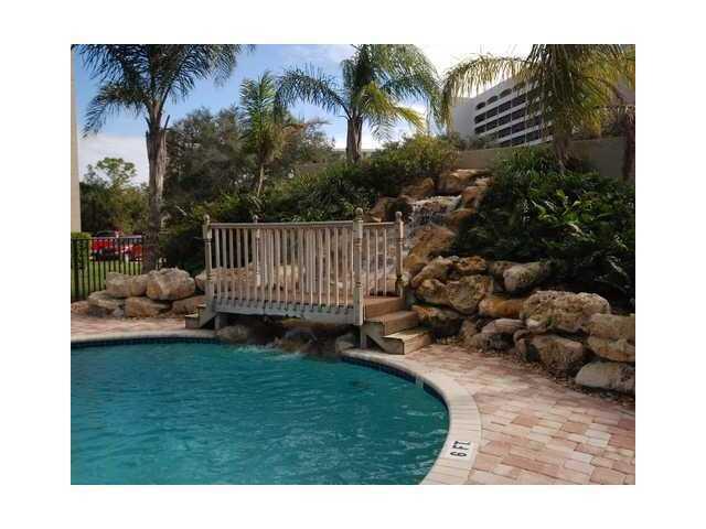 370 GOLFVIEW #302, North Palm Beach FL 33408
