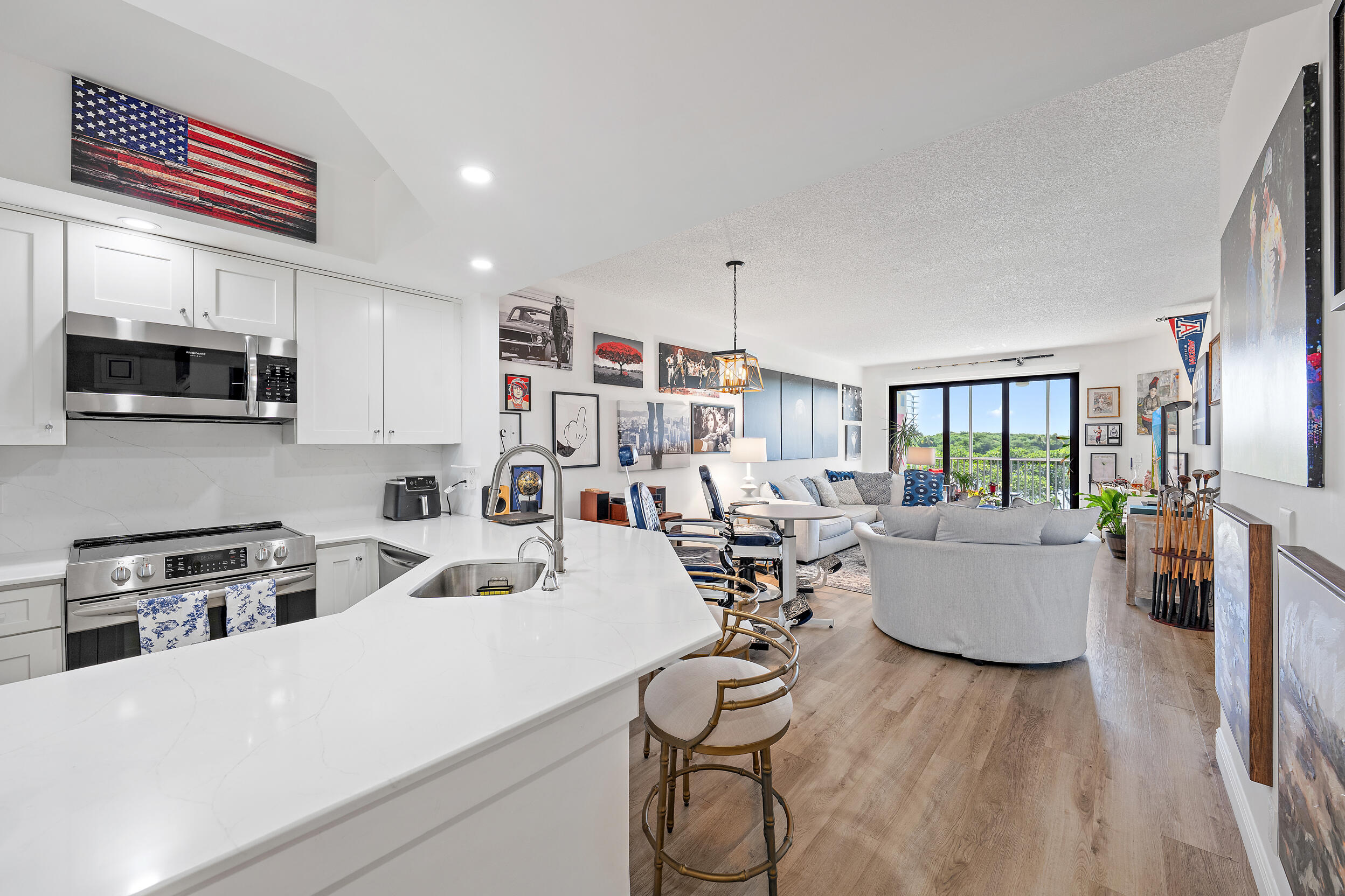 200 Waterway #208, Tequesta FL 33469