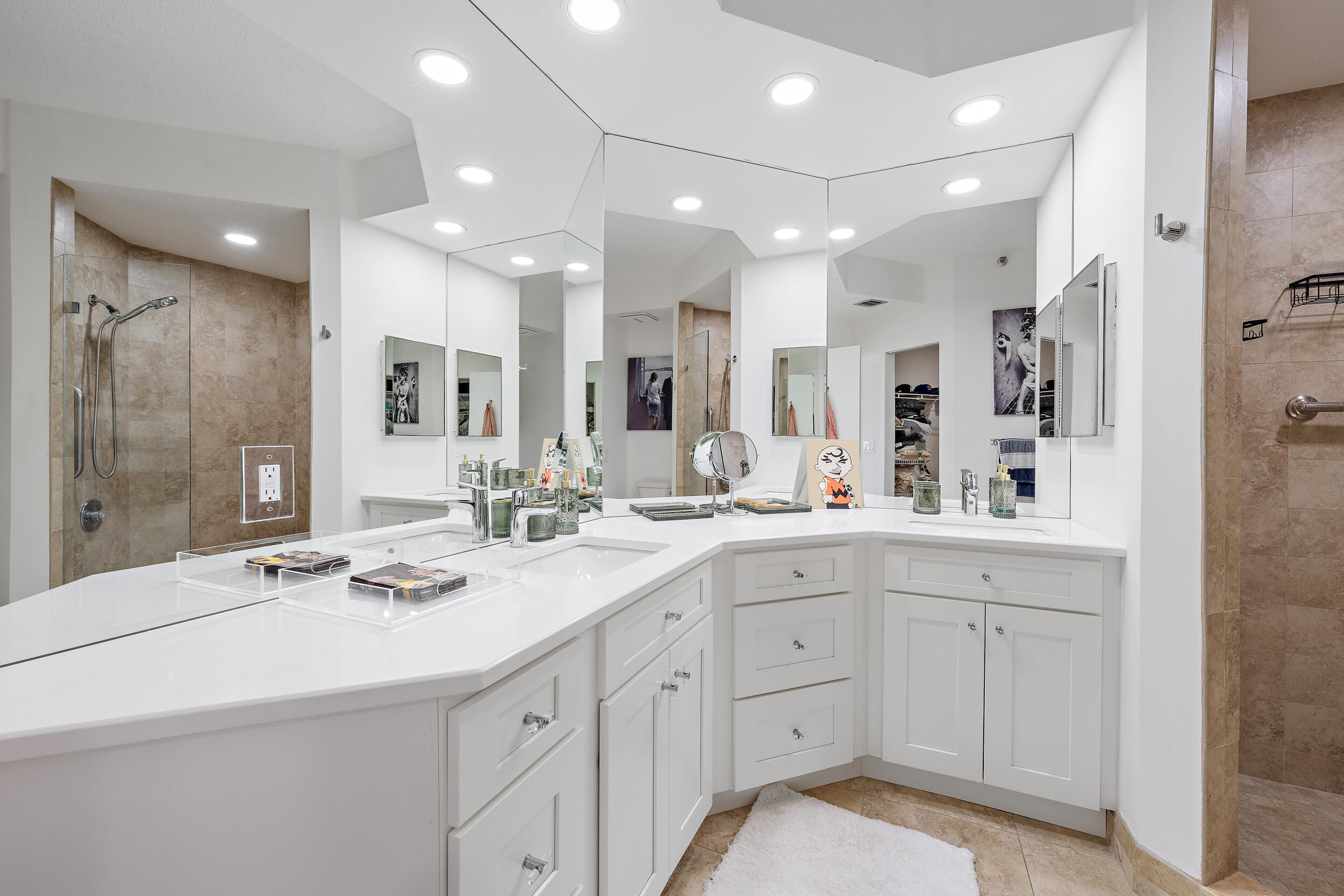 200 Waterway #208, Tequesta FL 33469