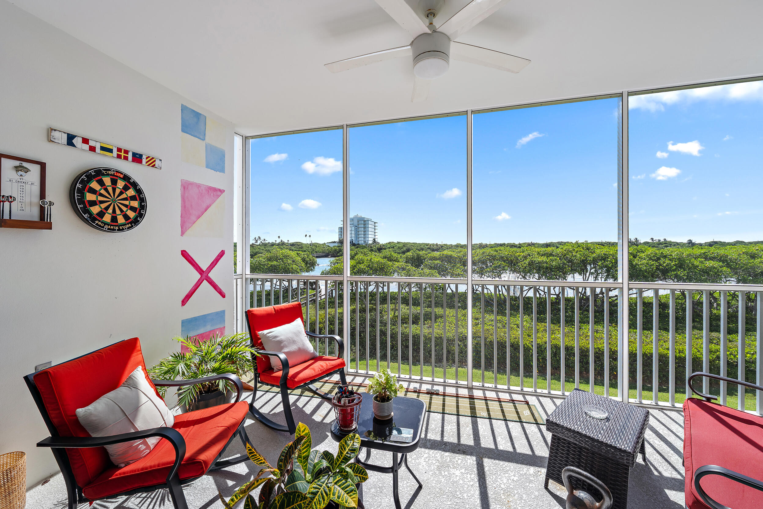200 Waterway #208, Tequesta FL 33469