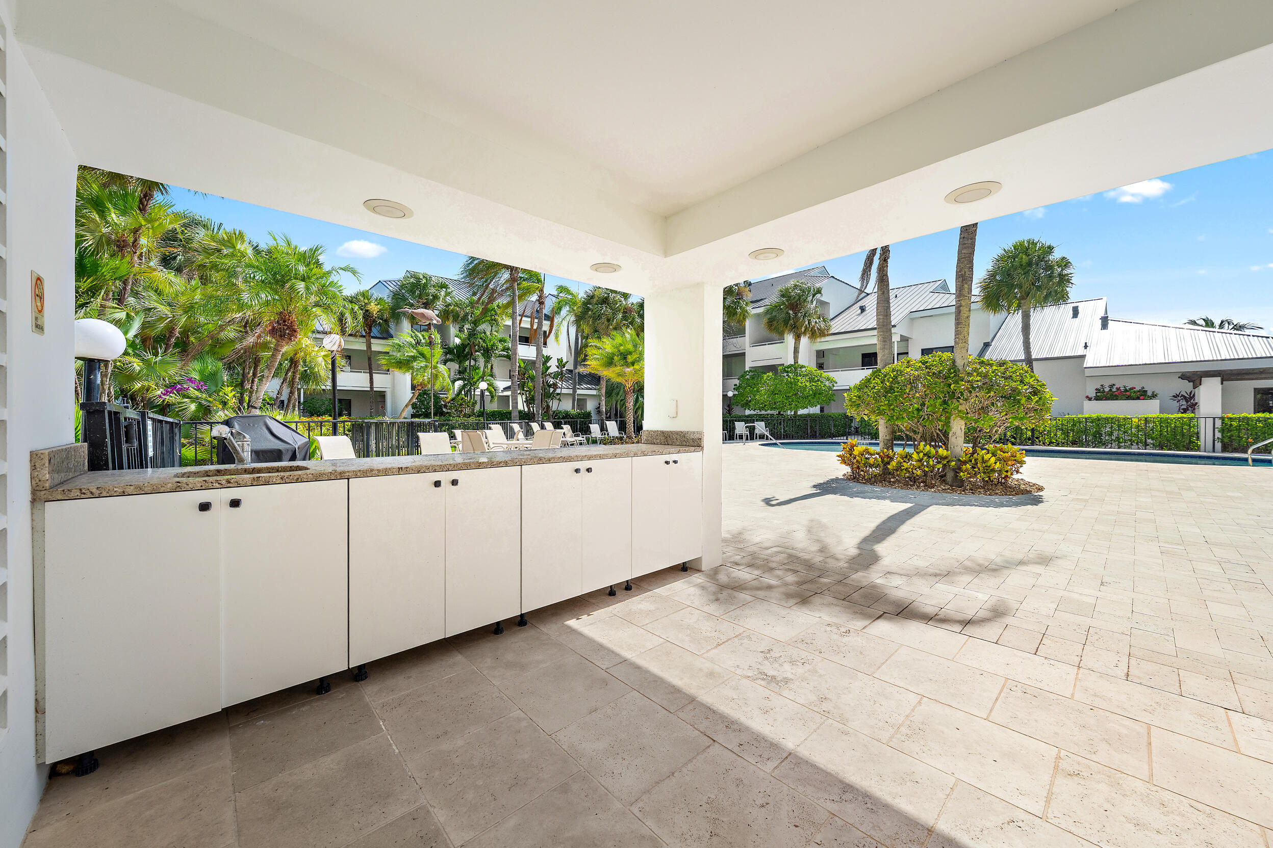 200 Waterway #208, Tequesta FL 33469