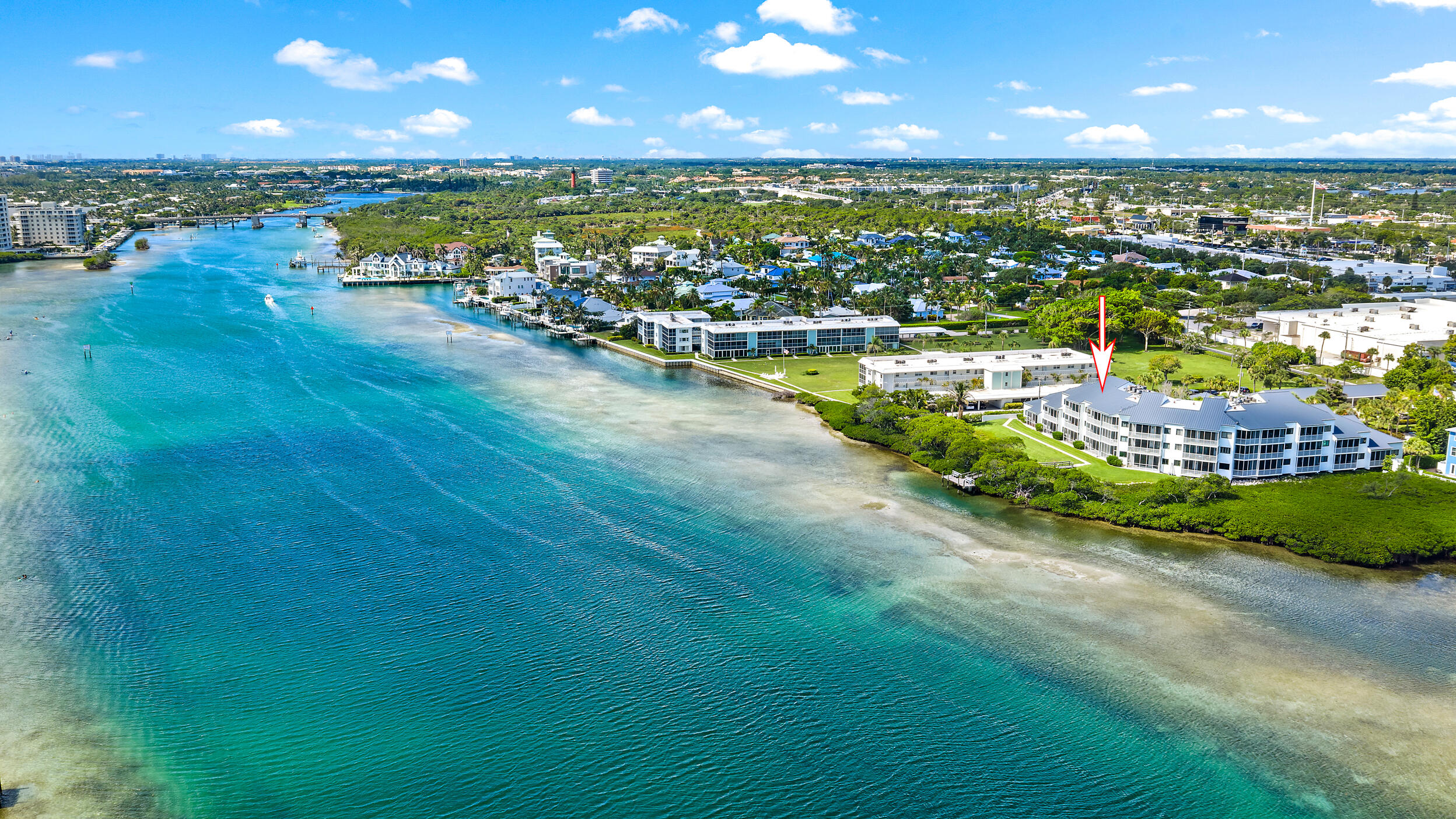 200 Waterway #208, Tequesta FL 33469
