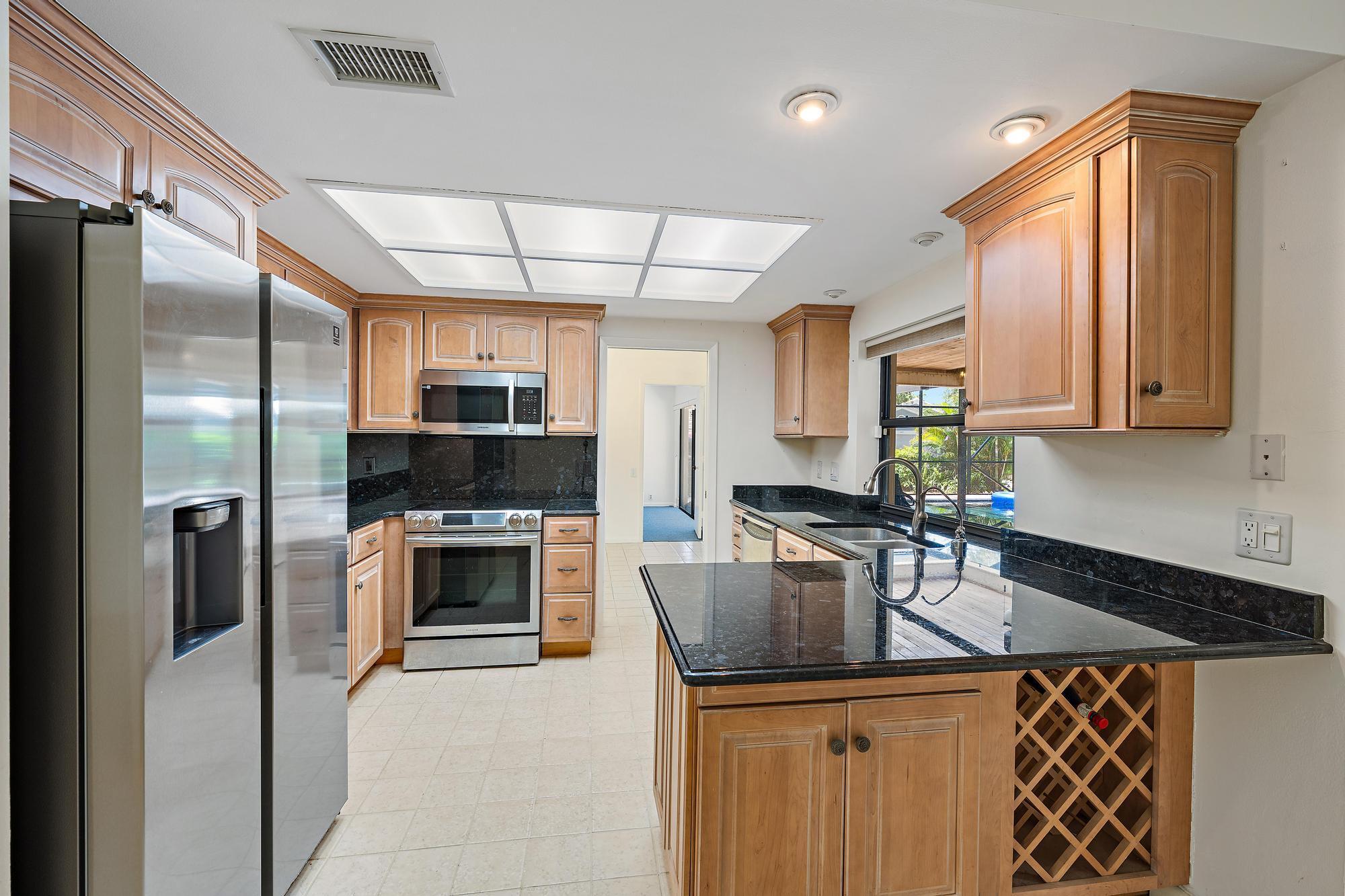 180 Bayberry, Jupiter FL 33458