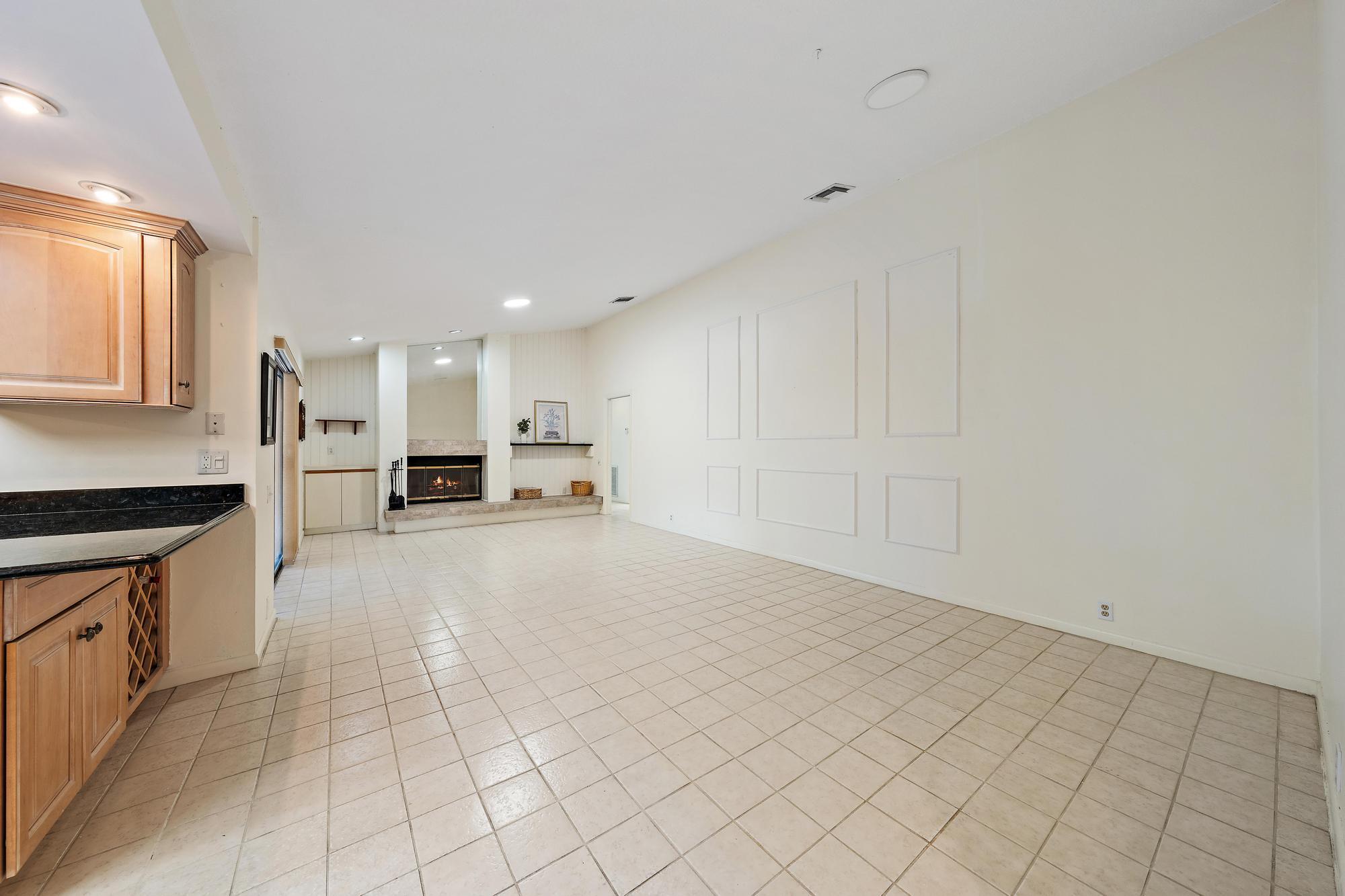 180 Bayberry, Jupiter FL 33458