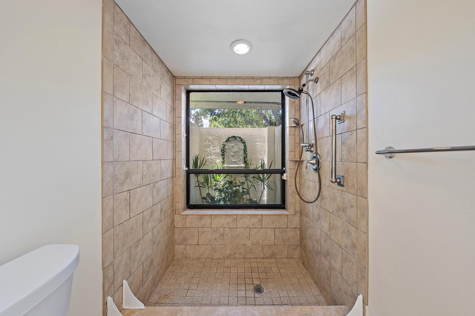 180 Bayberry, Jupiter FL 33458