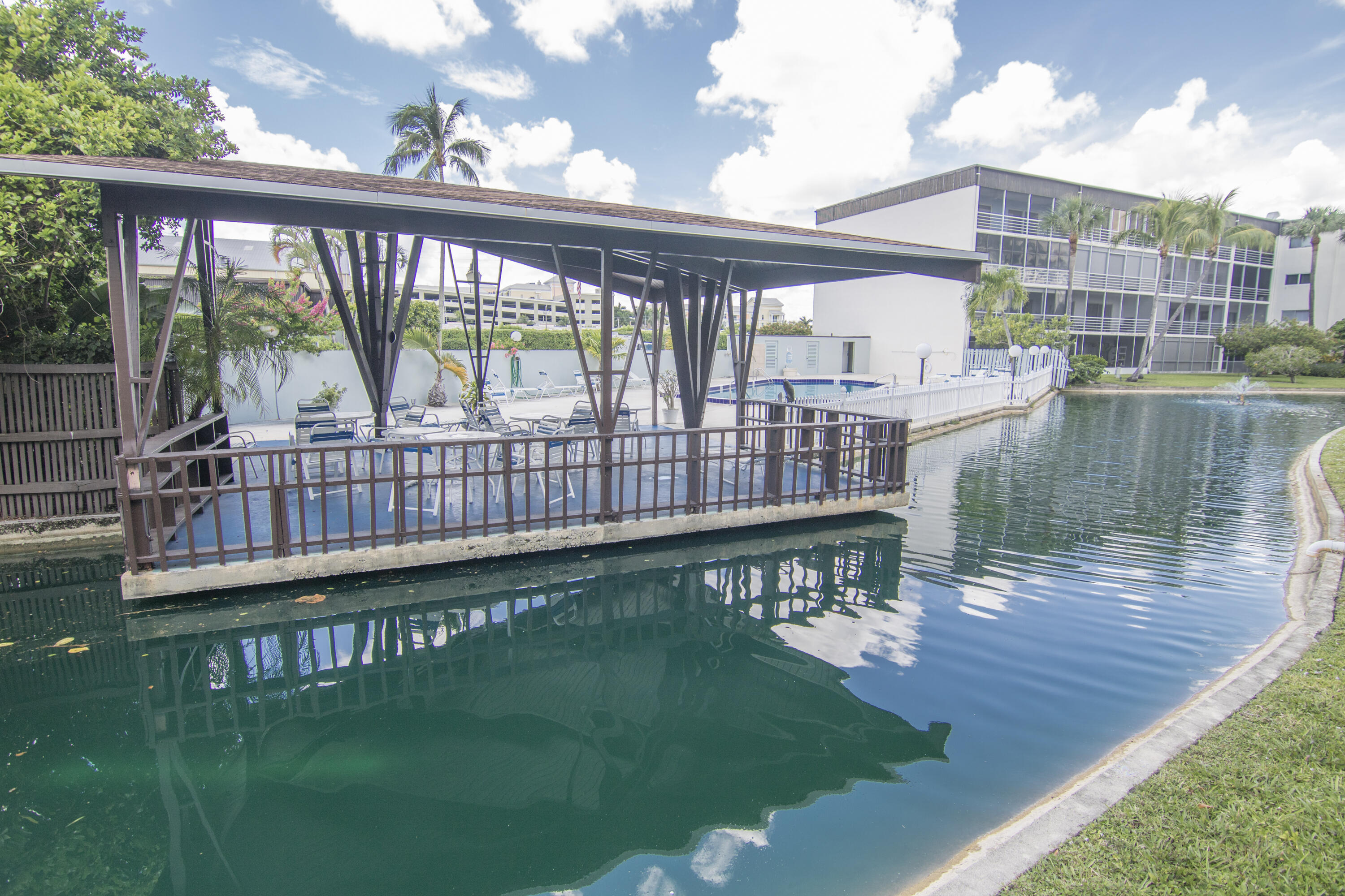 890 N FEDERAL #412, Lantana FL 33462