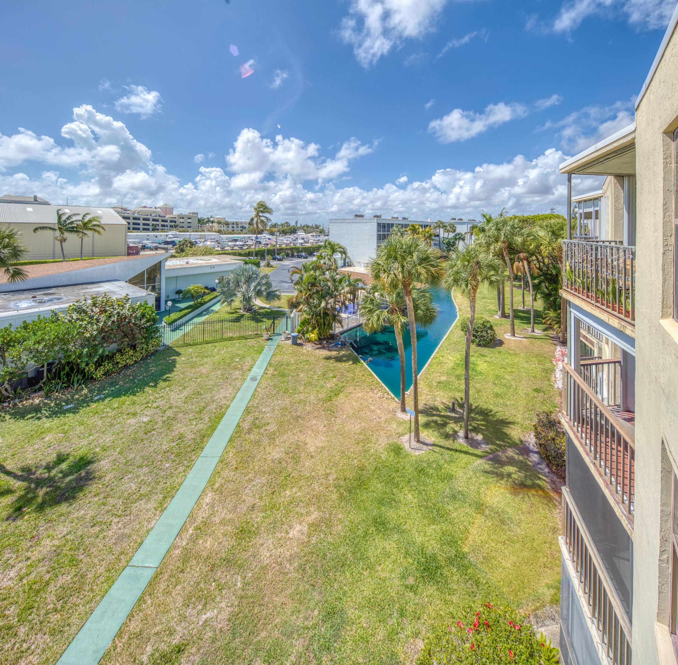 890 N FEDERAL #412, Lantana FL 33462