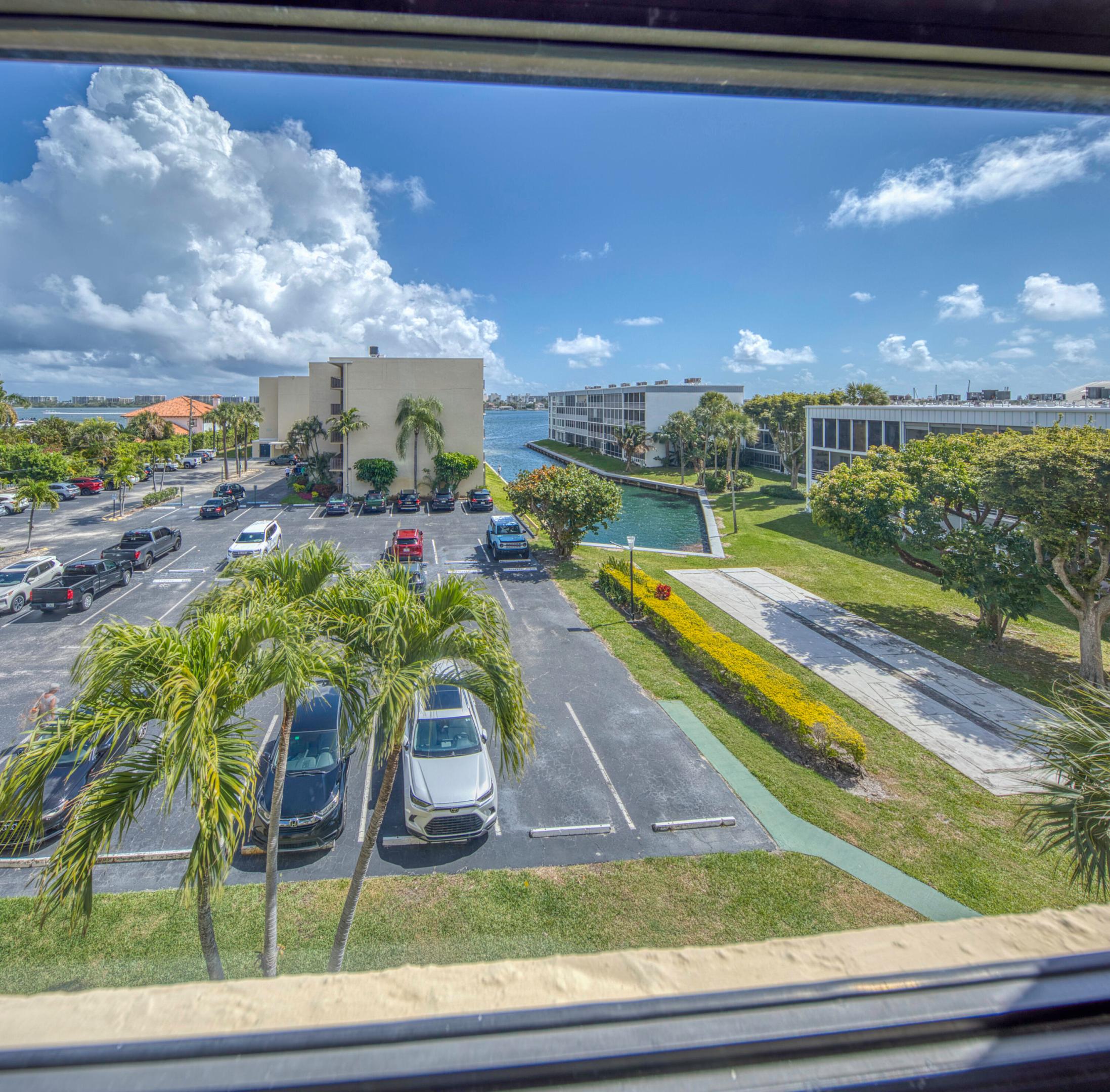 890 N FEDERAL #412, Lantana FL 33462