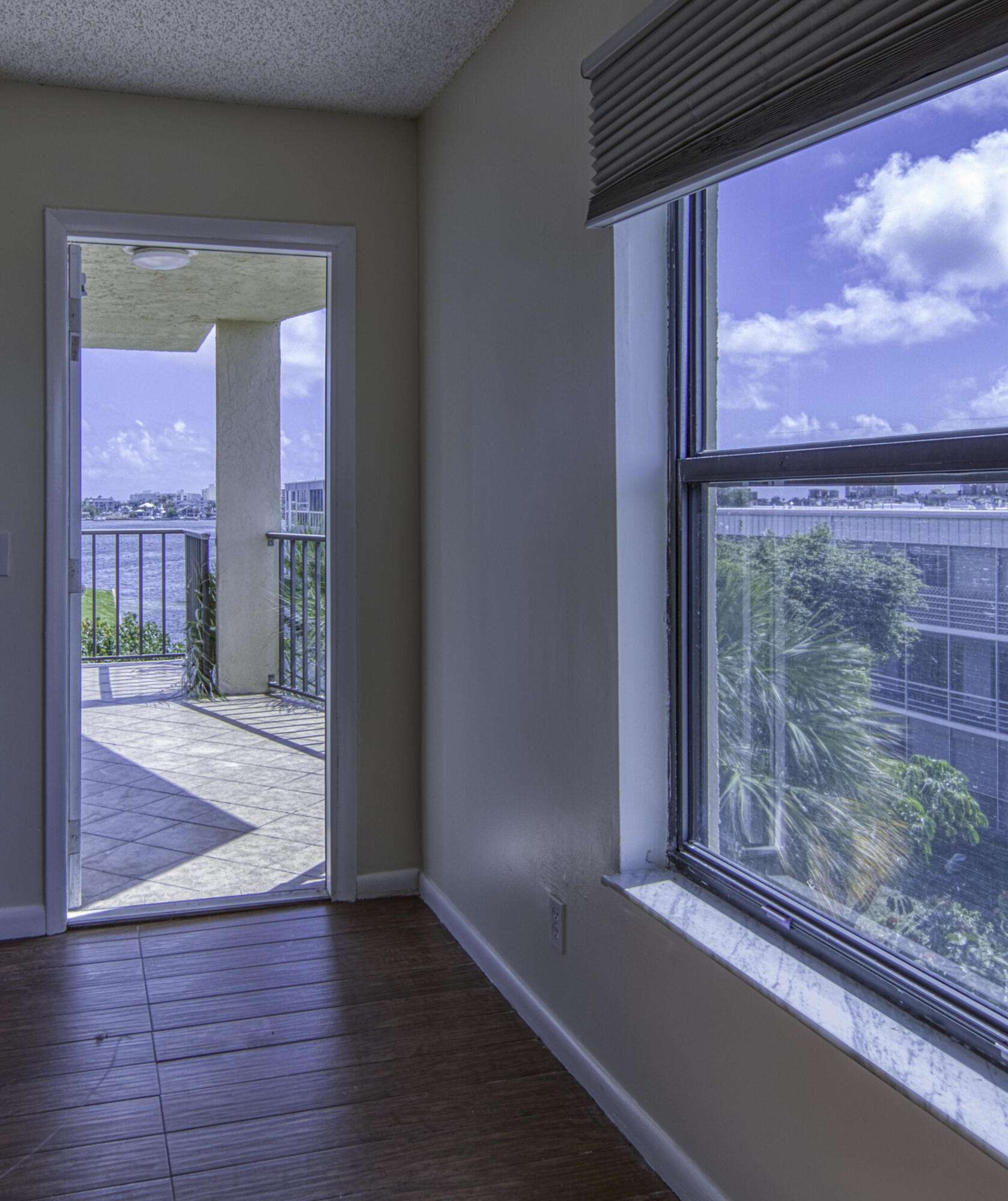890 N FEDERAL #412, Lantana FL 33462