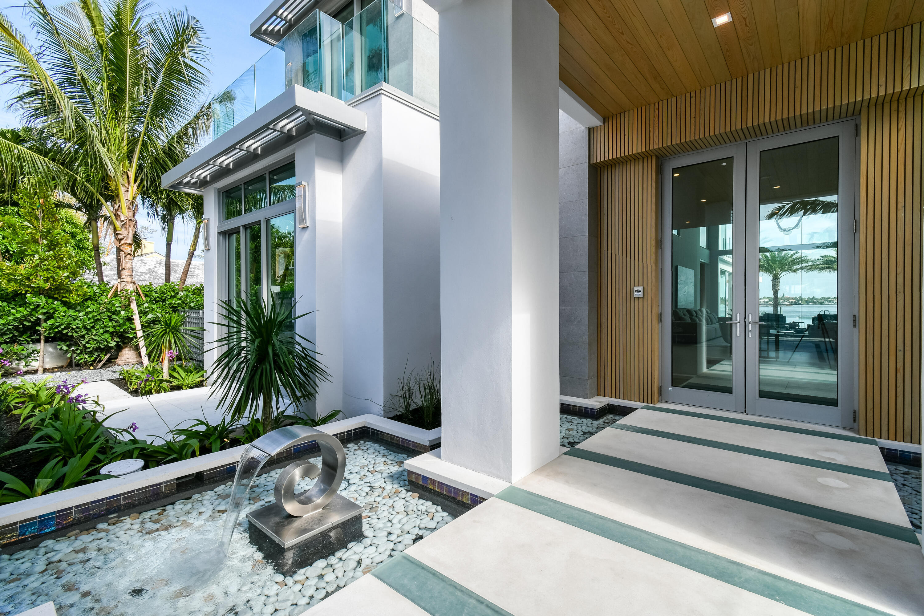 3030 WASHINGTON, West Palm Beach FL 33405