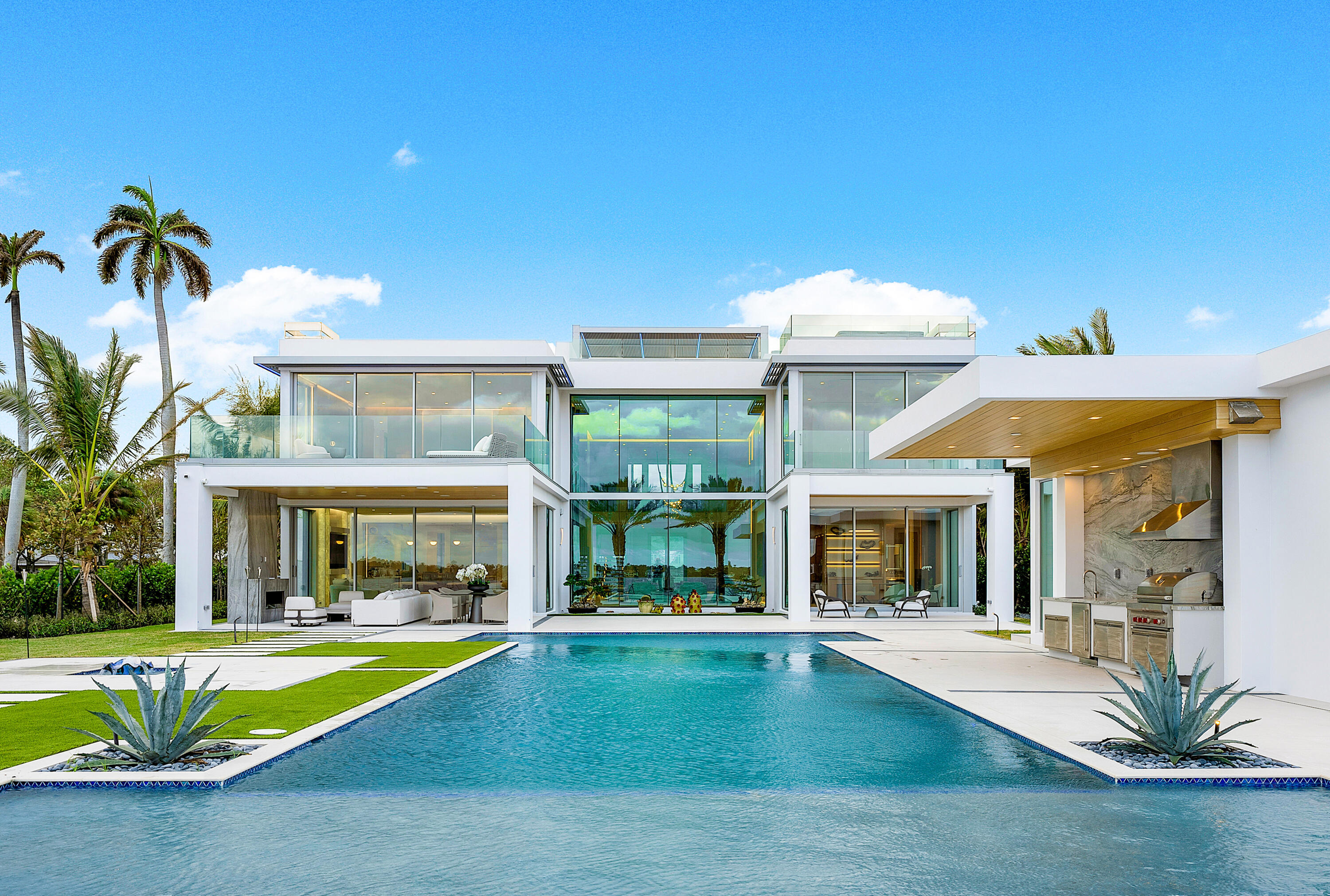 3030 WASHINGTON, West Palm Beach FL 33405