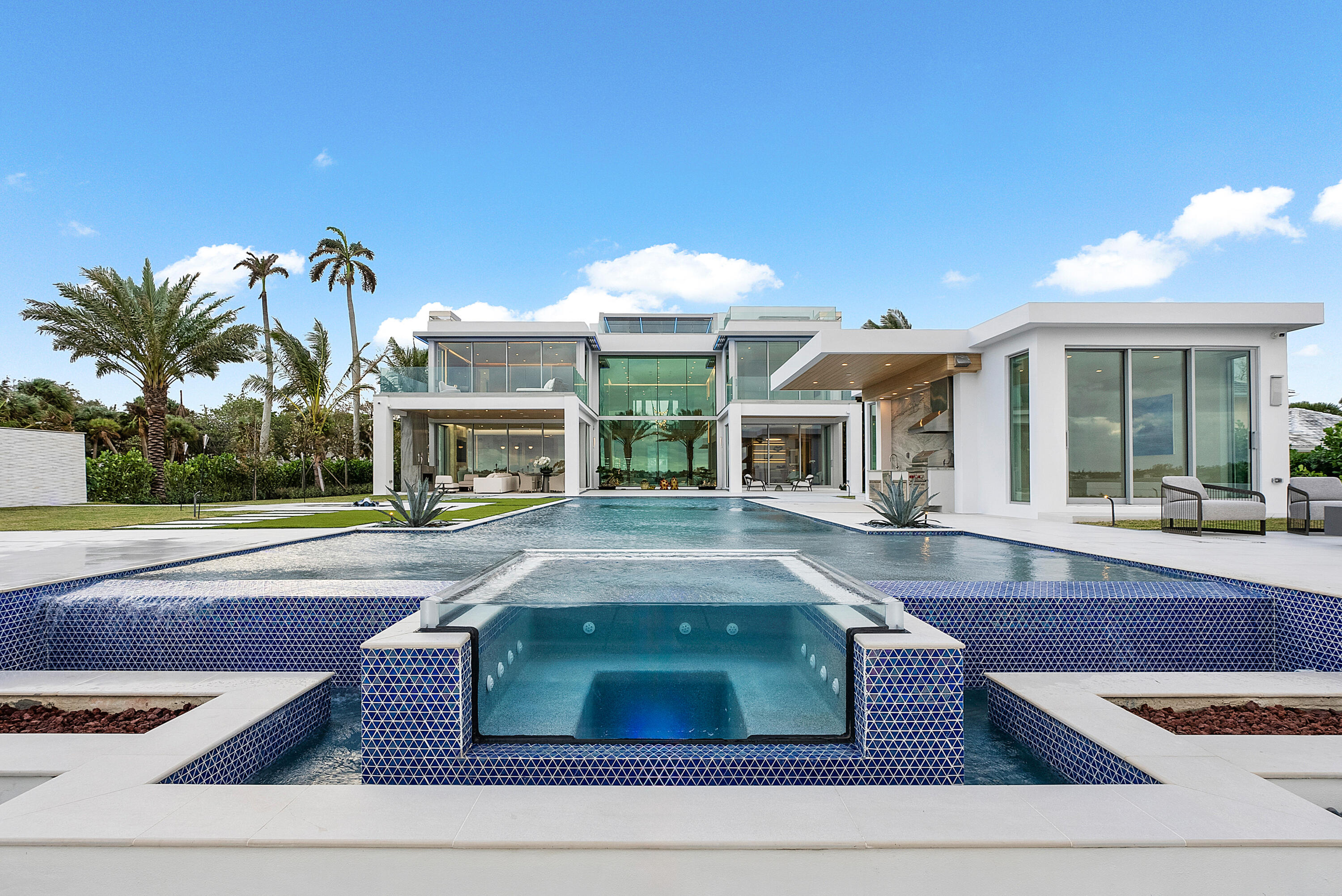 3030 WASHINGTON, West Palm Beach FL 33405
