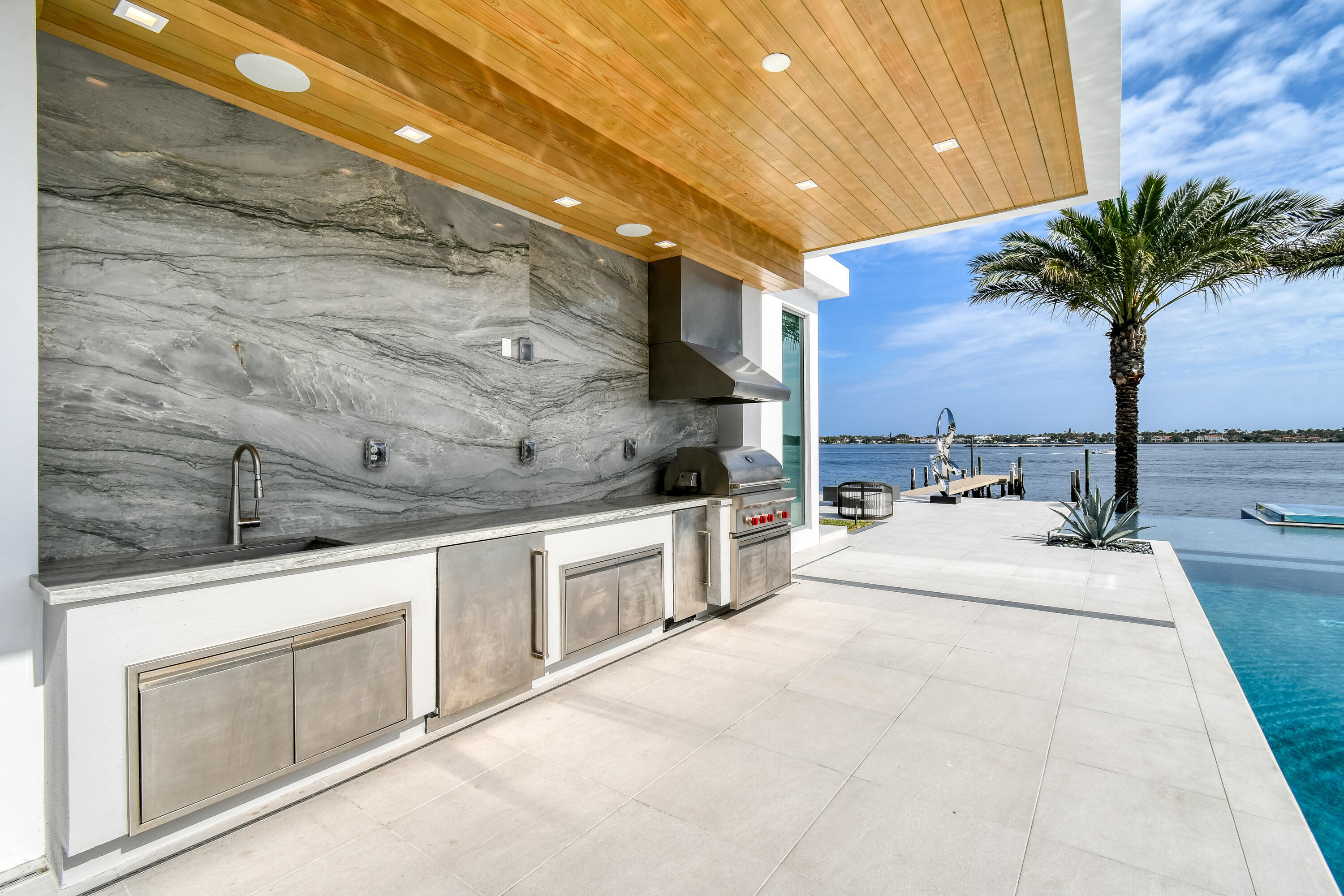 3030 WASHINGTON, West Palm Beach FL 33405