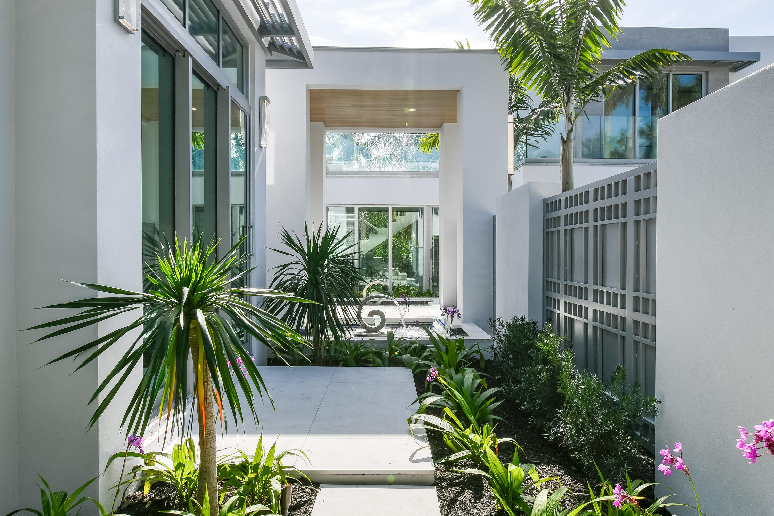 3030 WASHINGTON, West Palm Beach FL 33405