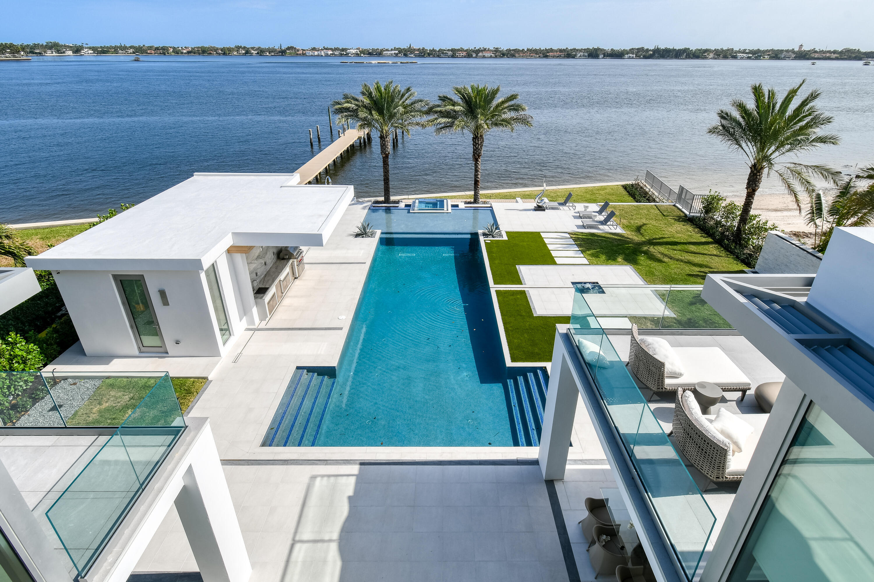 3030 WASHINGTON, West Palm Beach FL 33405