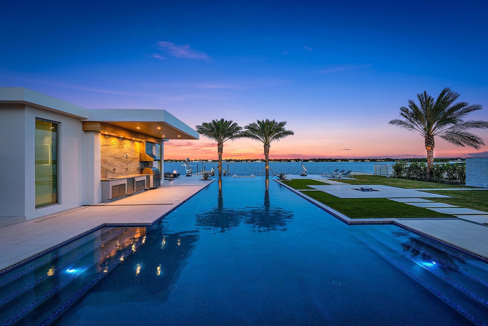 3030 WASHINGTON, West Palm Beach FL 33405