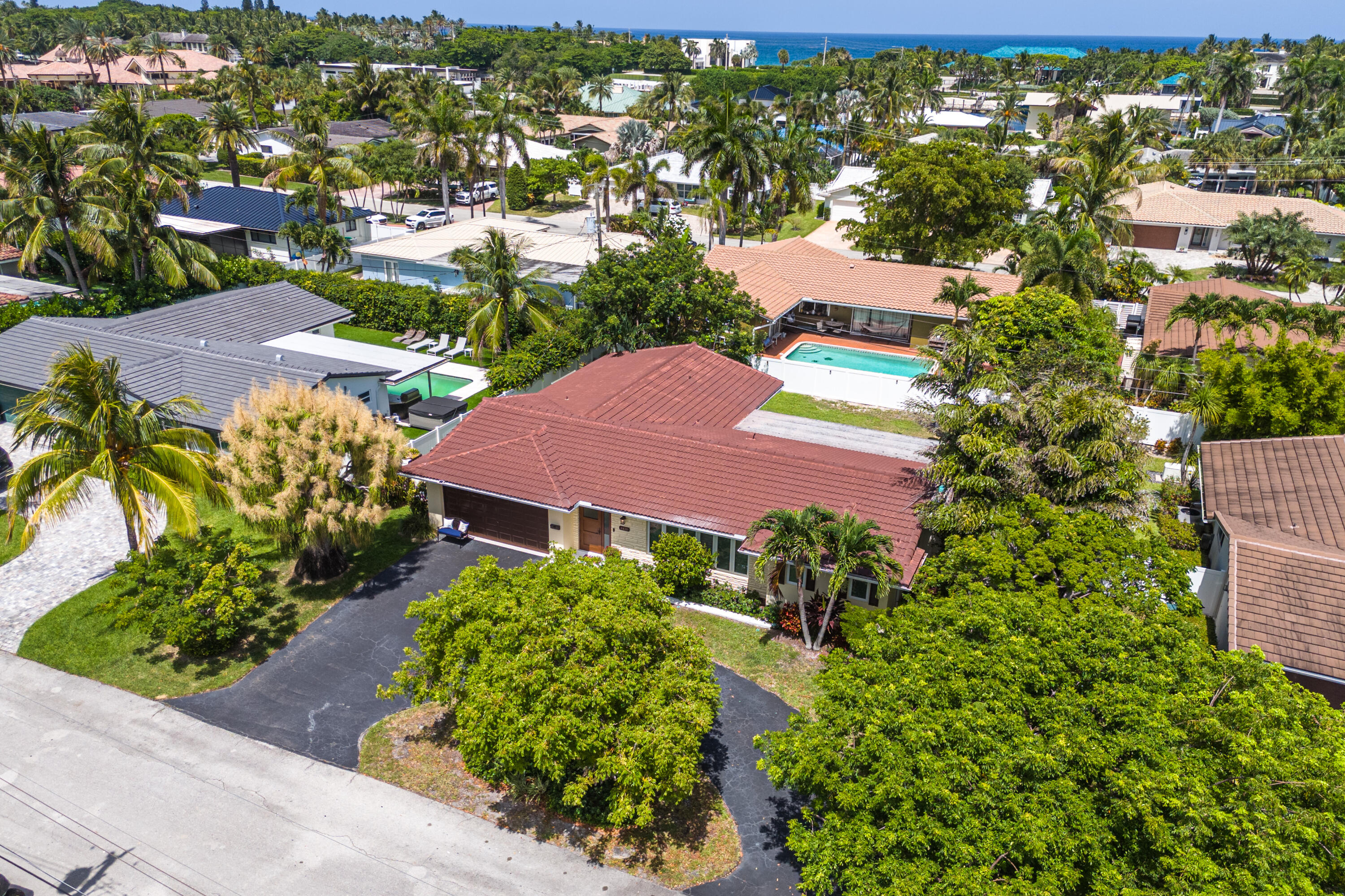 4430 NE 30th, Lighthouse Point FL 33064