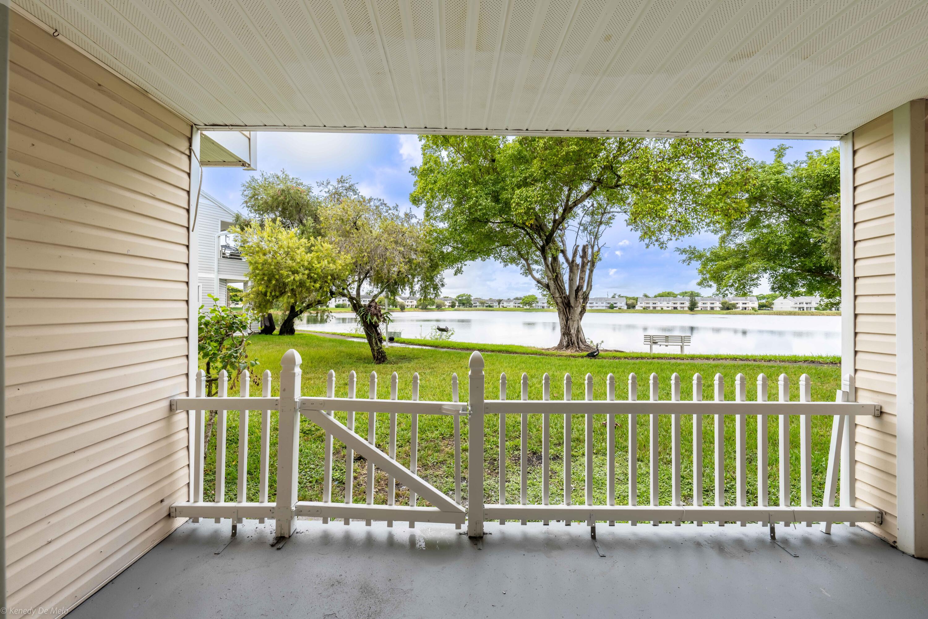 3469 NW 44th #101, Oakland Park FL 33309