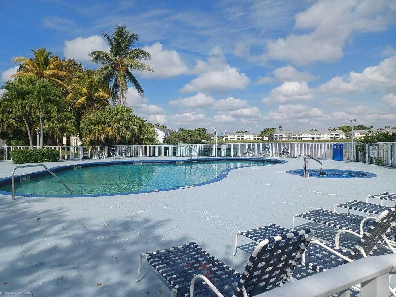 3469 NW 44th #101, Oakland Park FL 33309