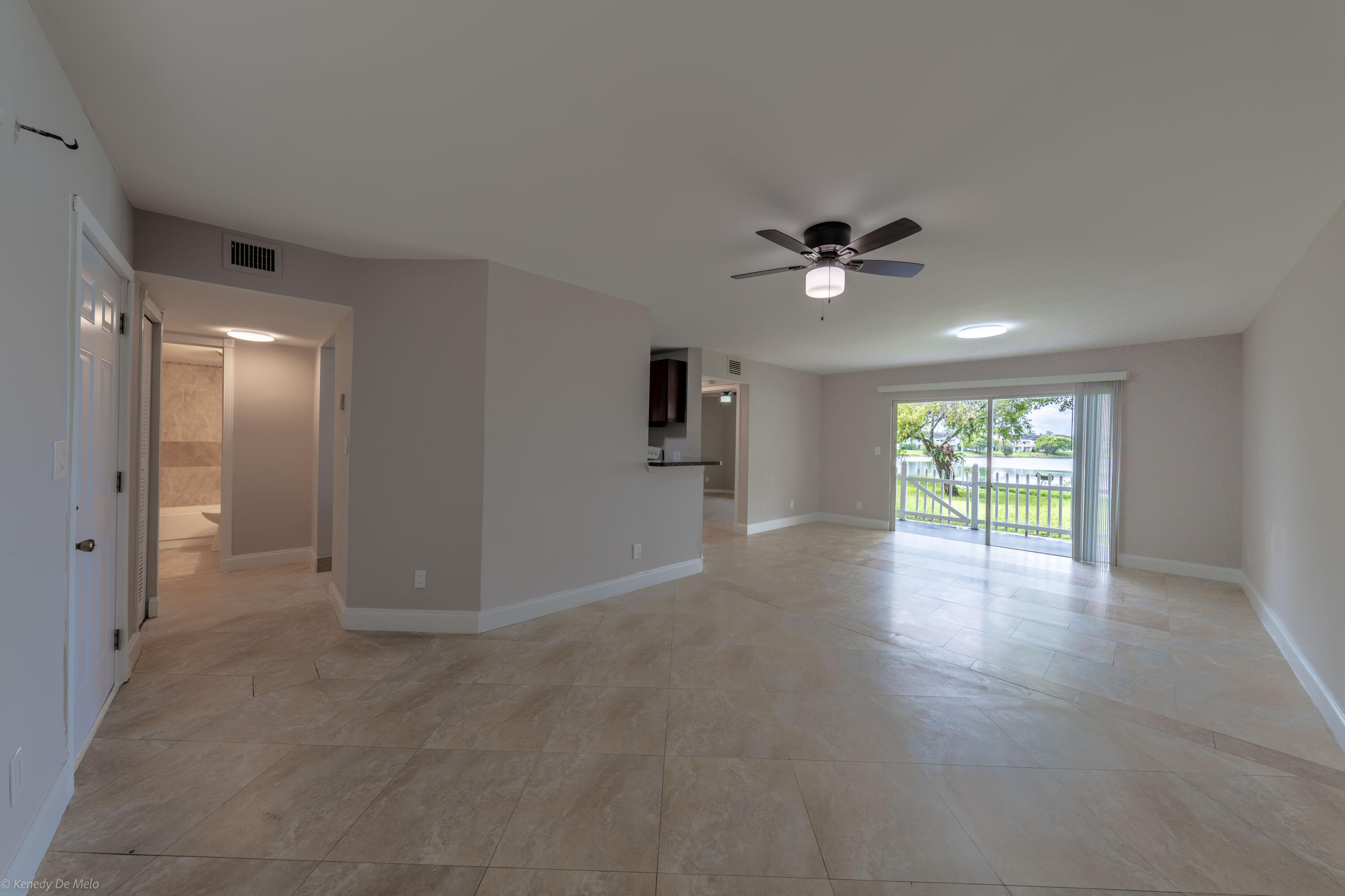 3469 NW 44th #101, Oakland Park FL 33309