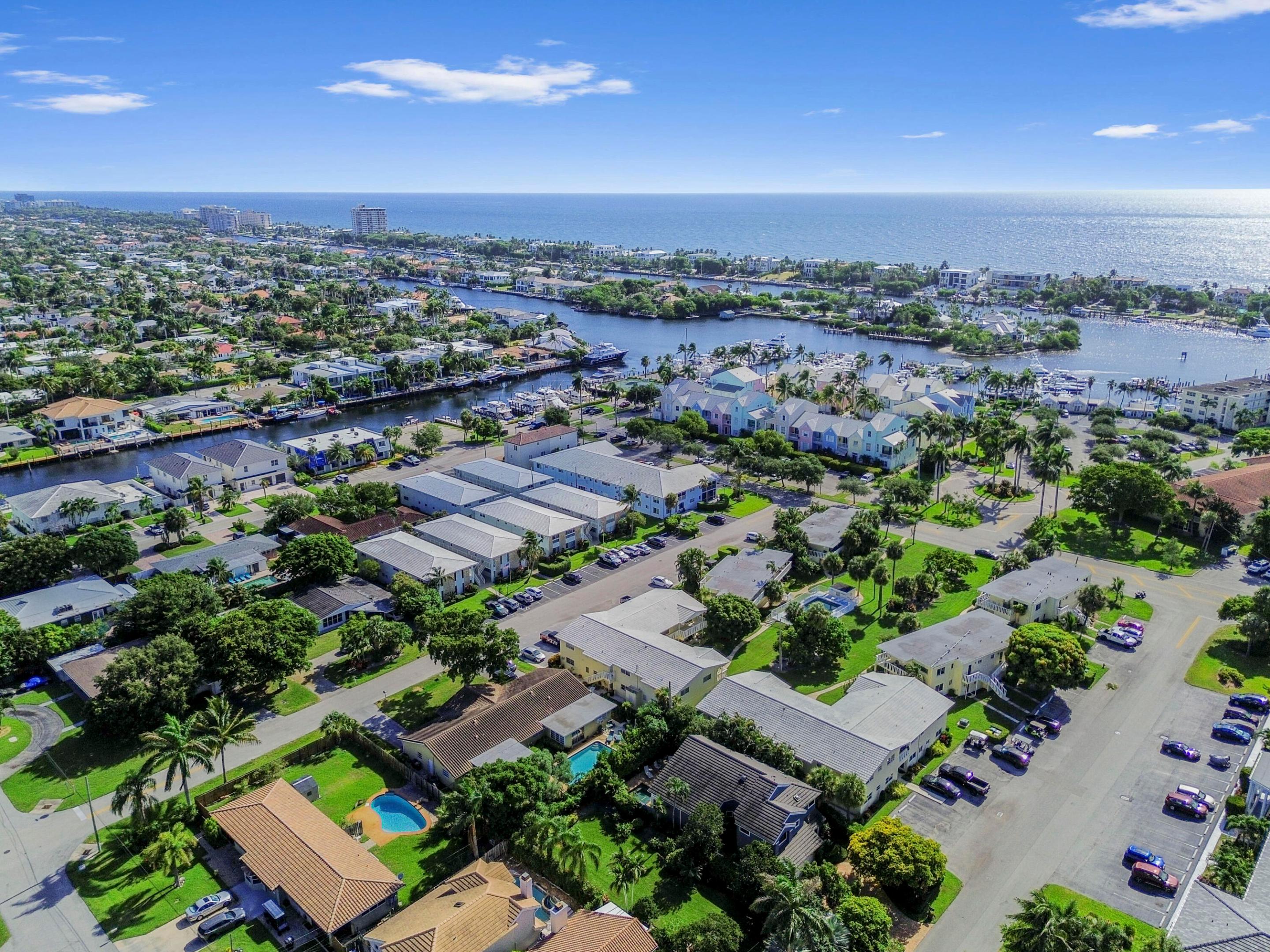 2755 NE 28th #F-1, Lighthouse Point FL 33064