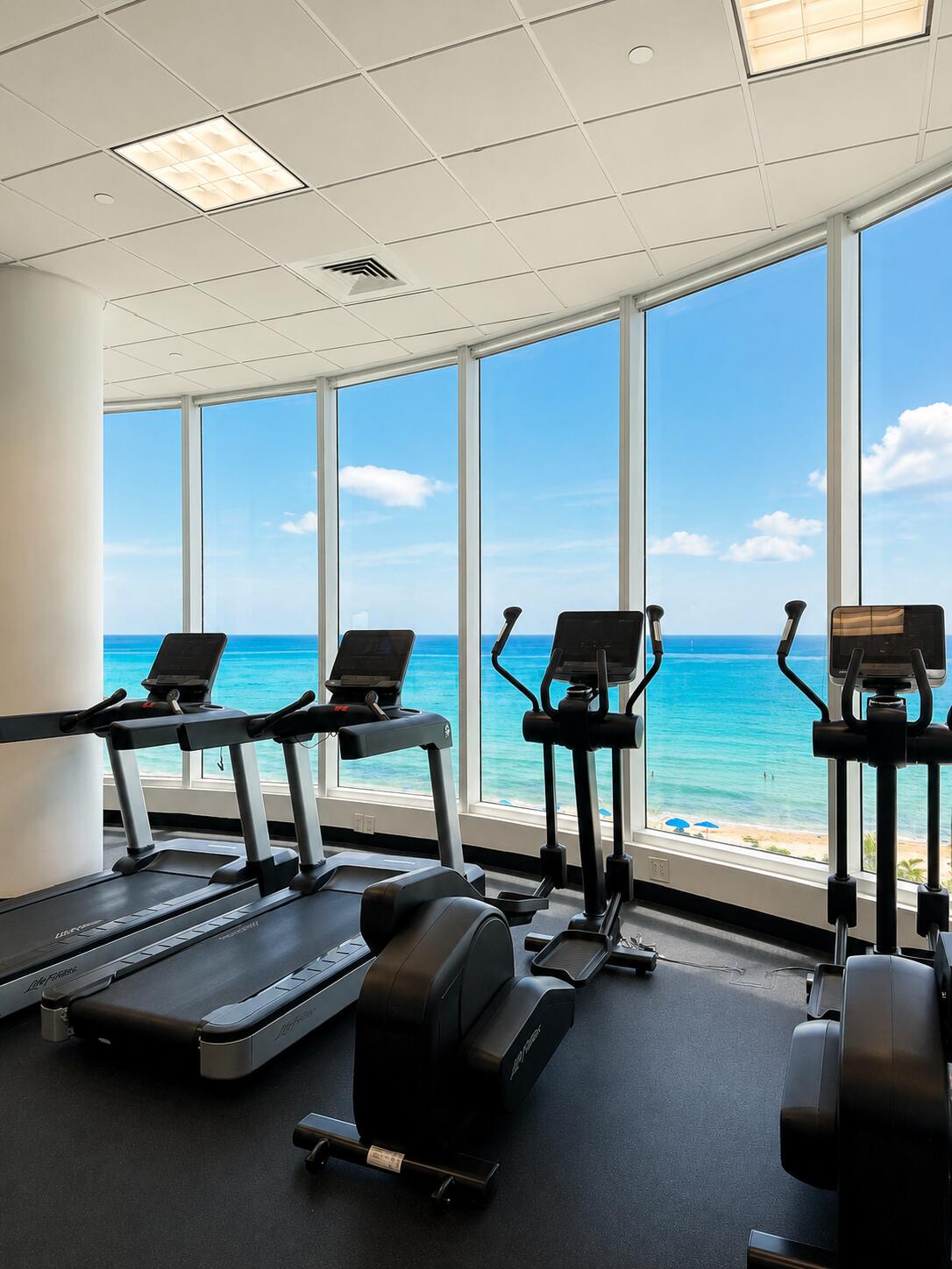 6365 Collins #811, Miami Beach FL 33141