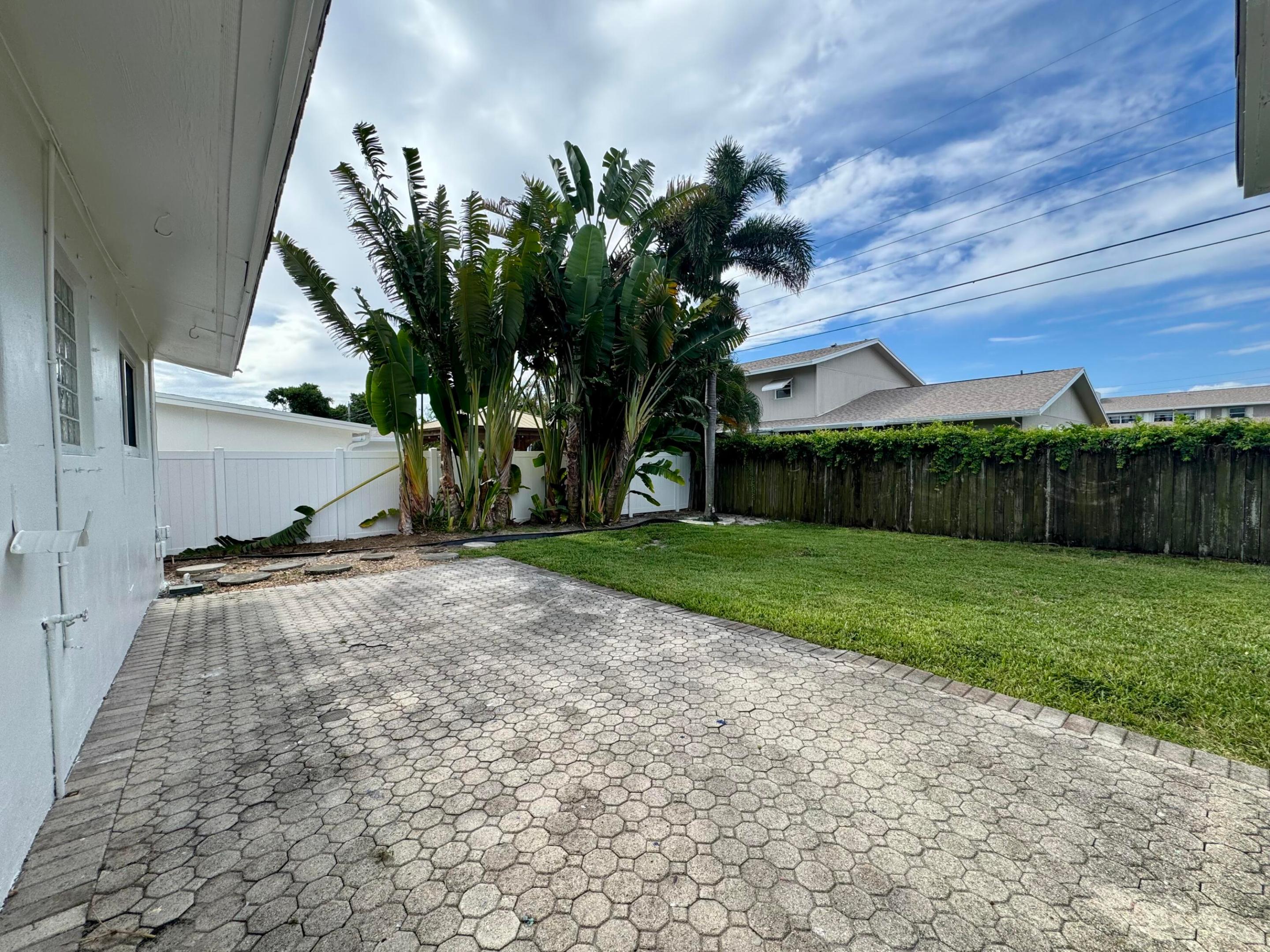 924 SE 8TH, Deerfield Beach FL 33441