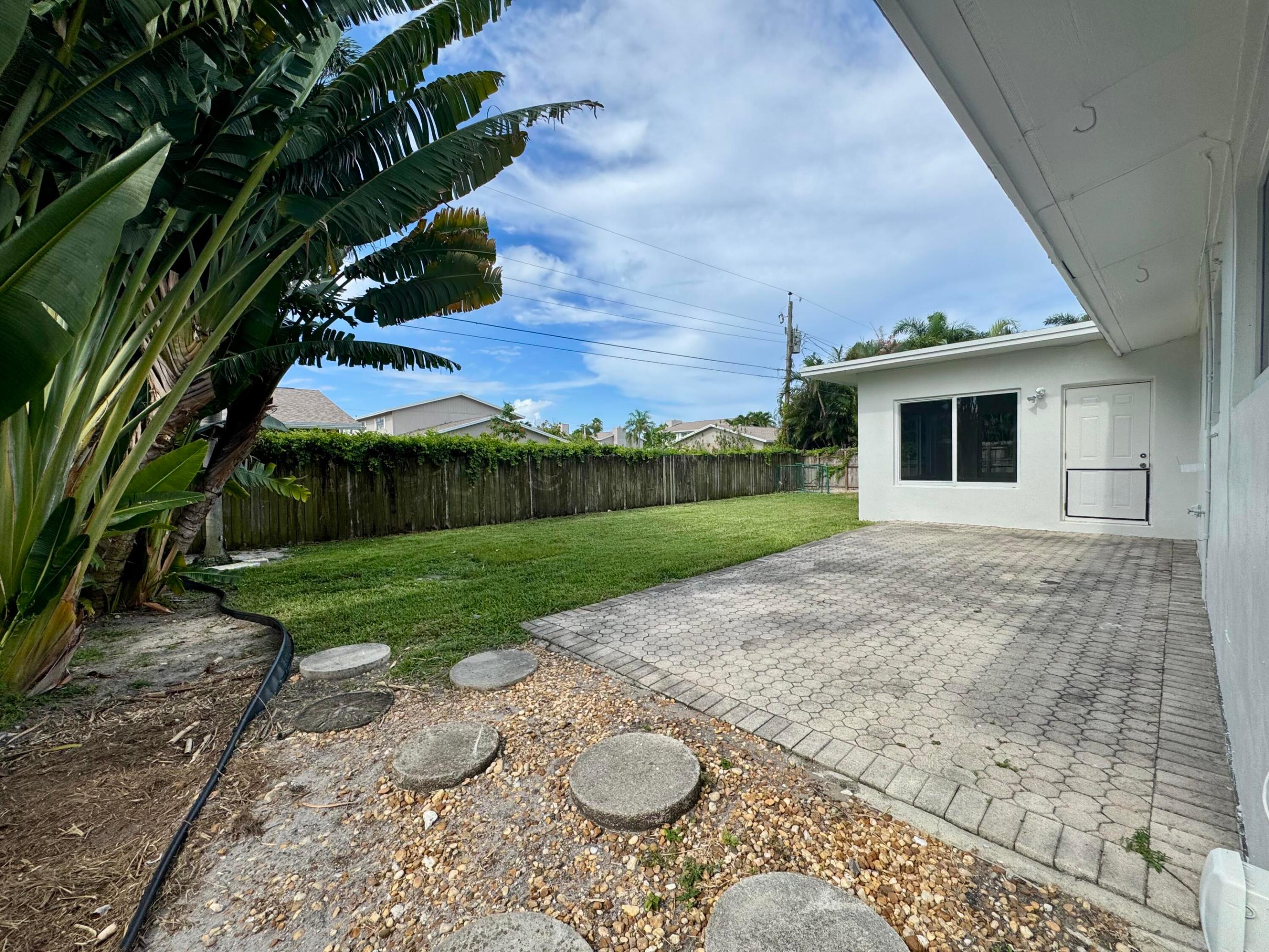 924 SE 8TH, Deerfield Beach FL 33441