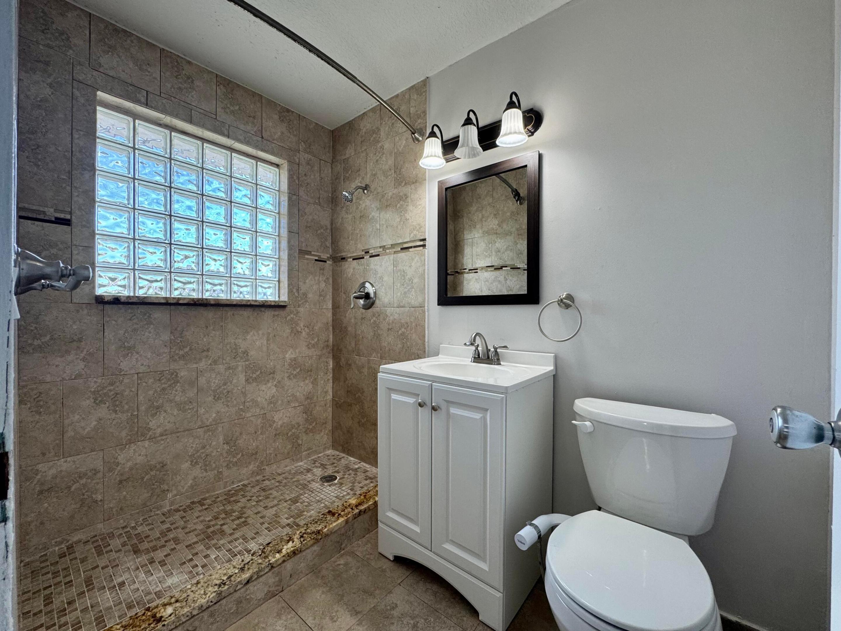 924 SE 8TH, Deerfield Beach FL 33441