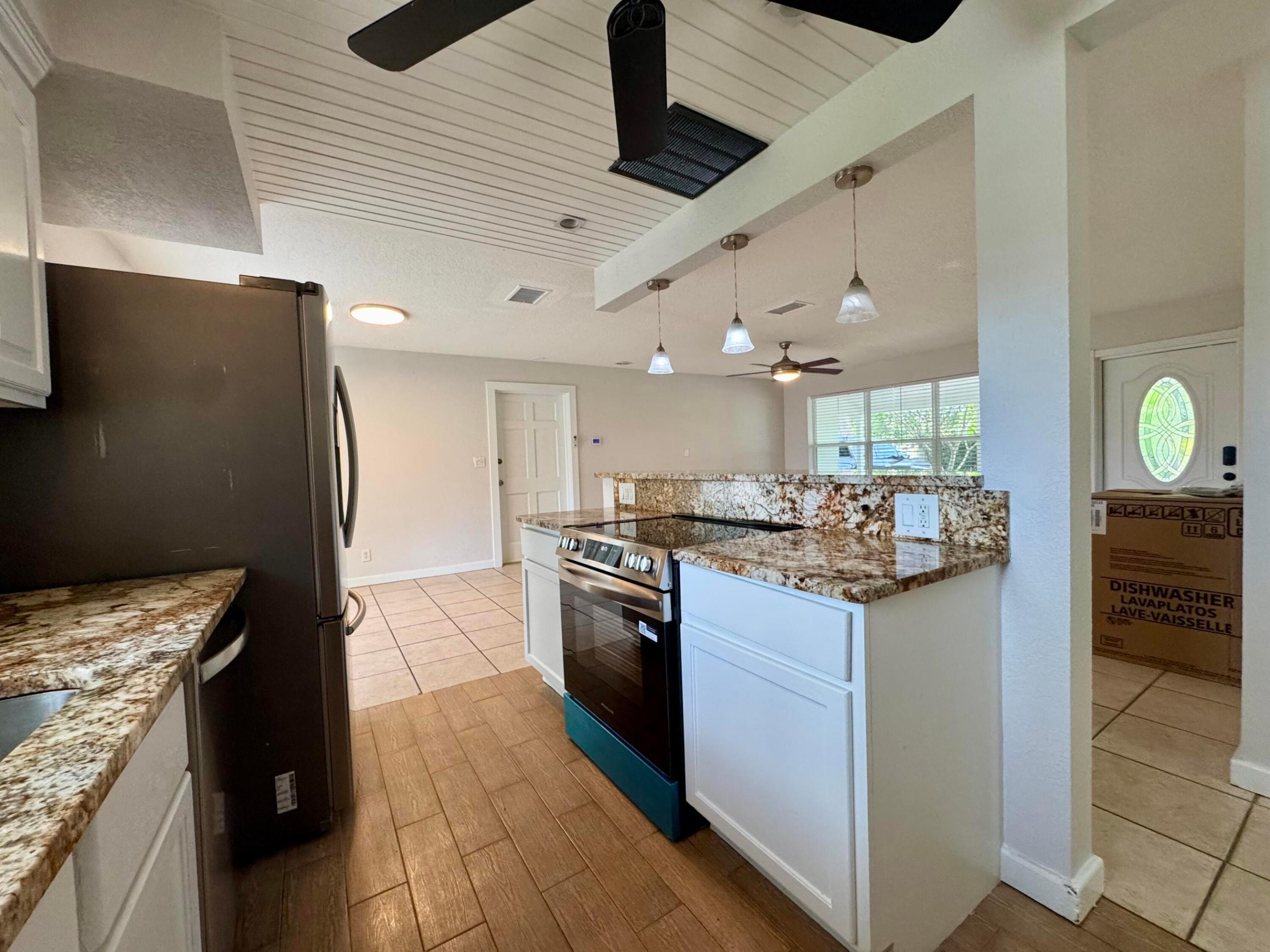 924 SE 8TH, Deerfield Beach FL 33441