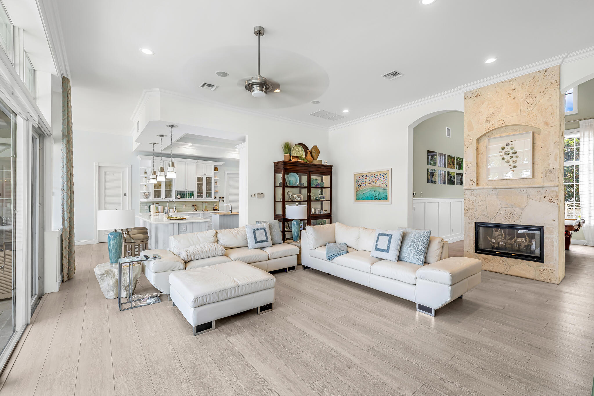 2409 NE 27TH, Lighthouse Point FL 33064