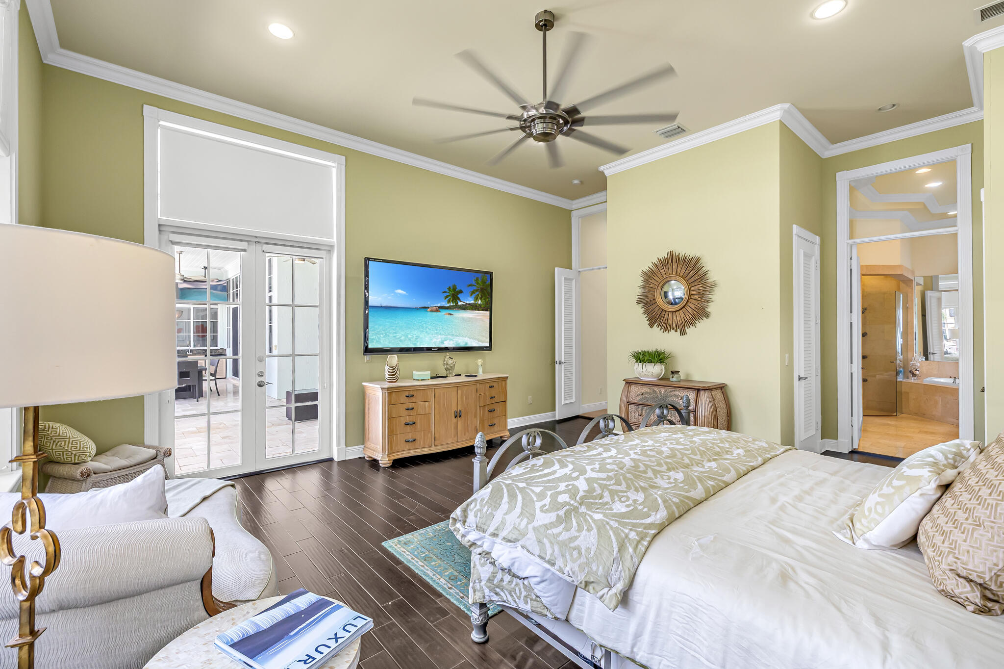 2409 NE 27TH, Lighthouse Point FL 33064