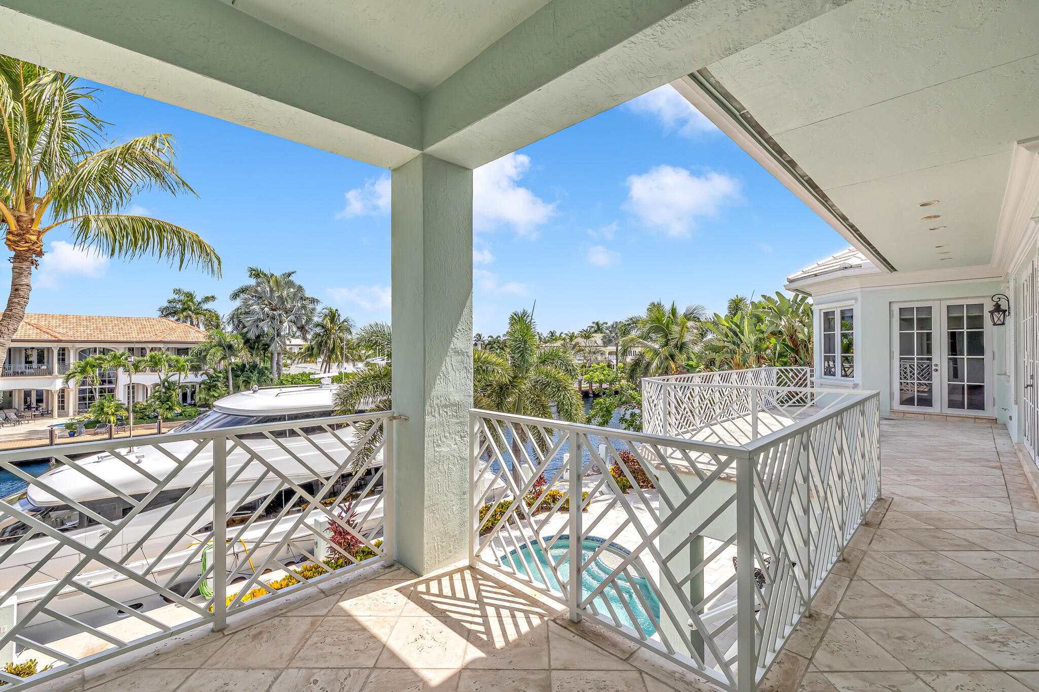 2409 NE 27TH, Lighthouse Point FL 33064