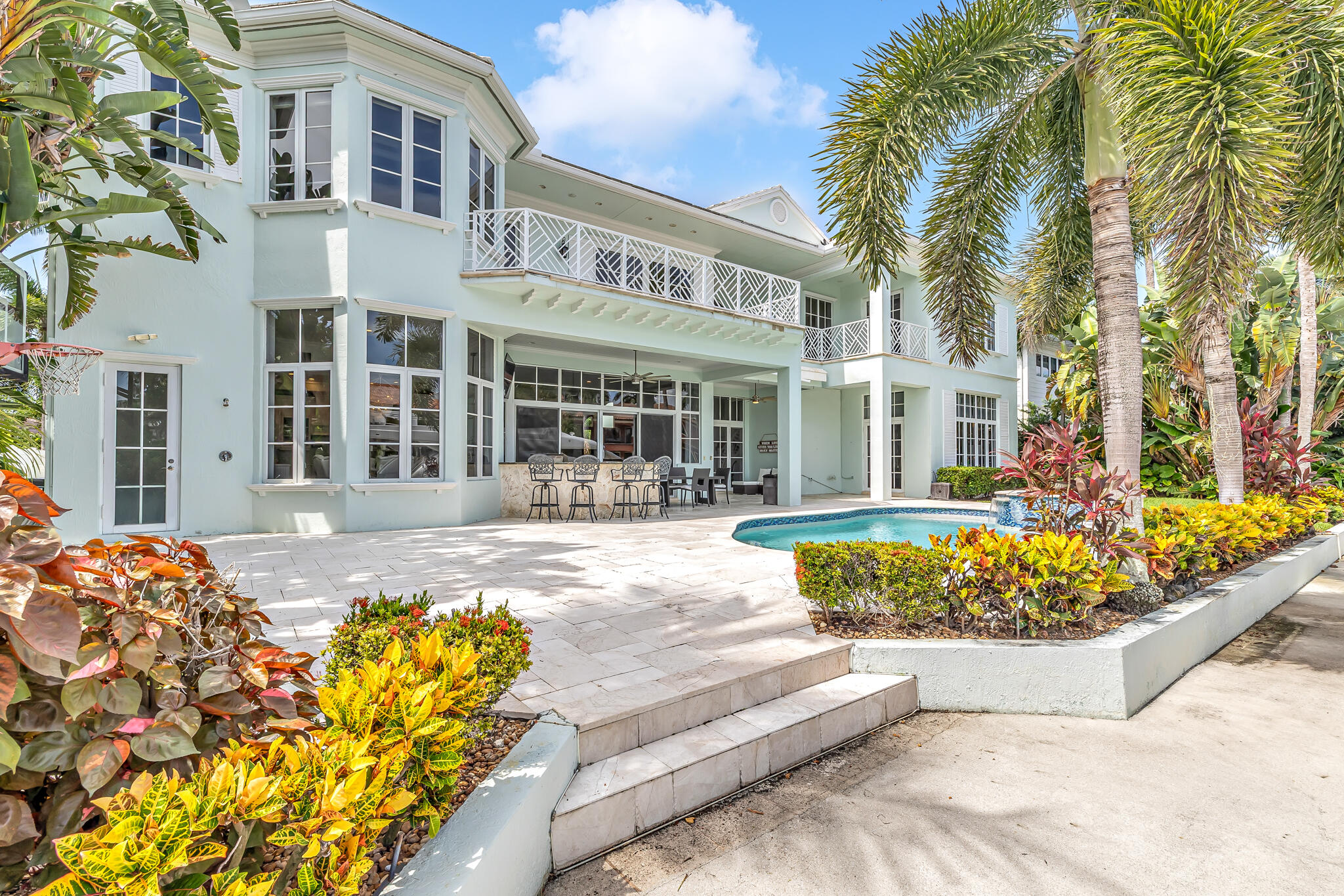 2409 NE 27TH, Lighthouse Point FL 33064