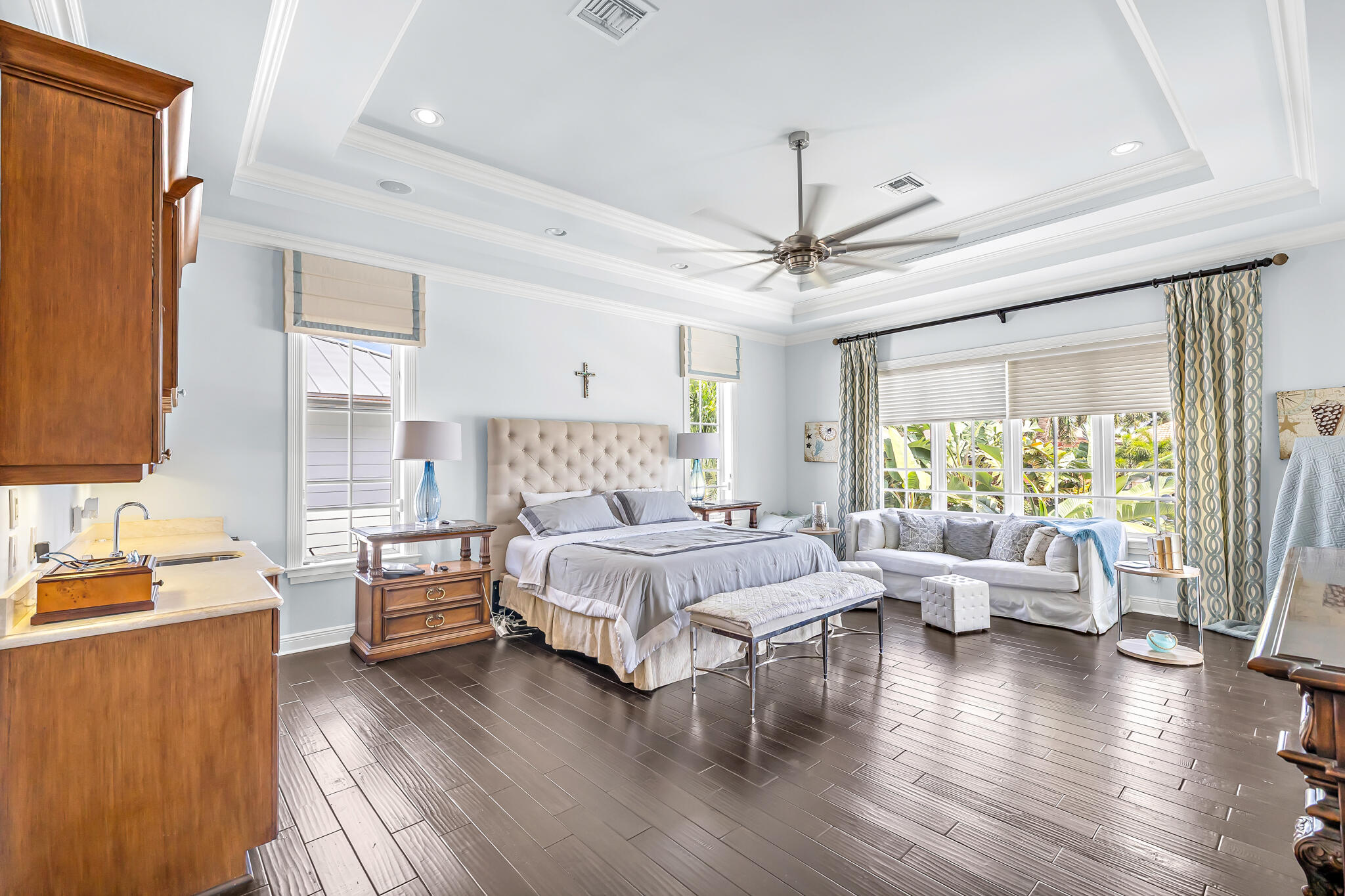 2409 NE 27TH, Lighthouse Point FL 33064