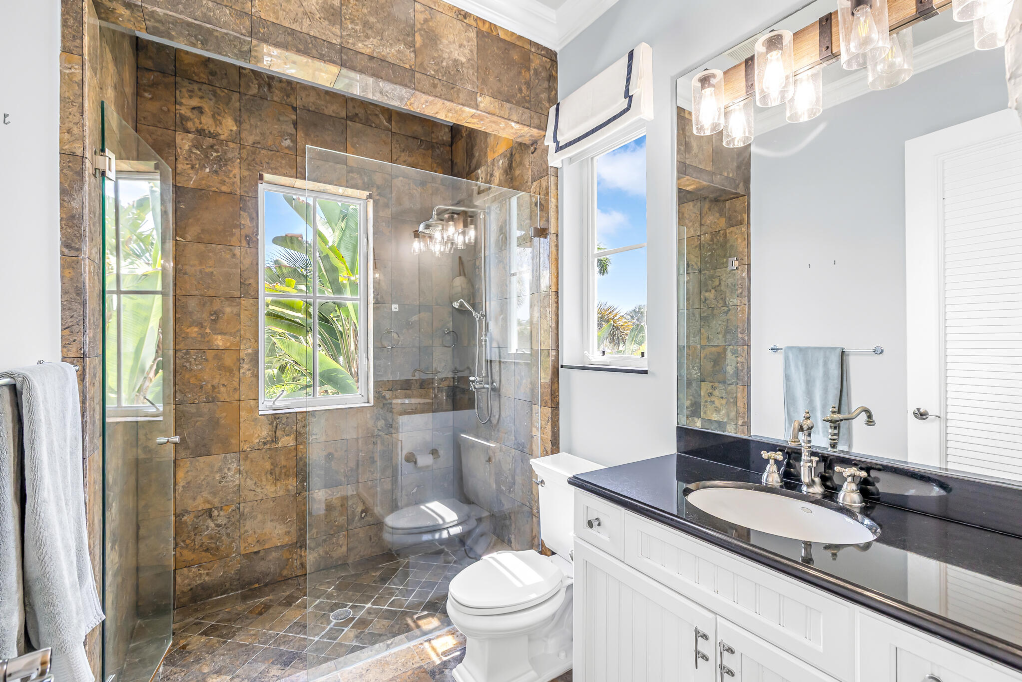 2409 NE 27TH, Lighthouse Point FL 33064