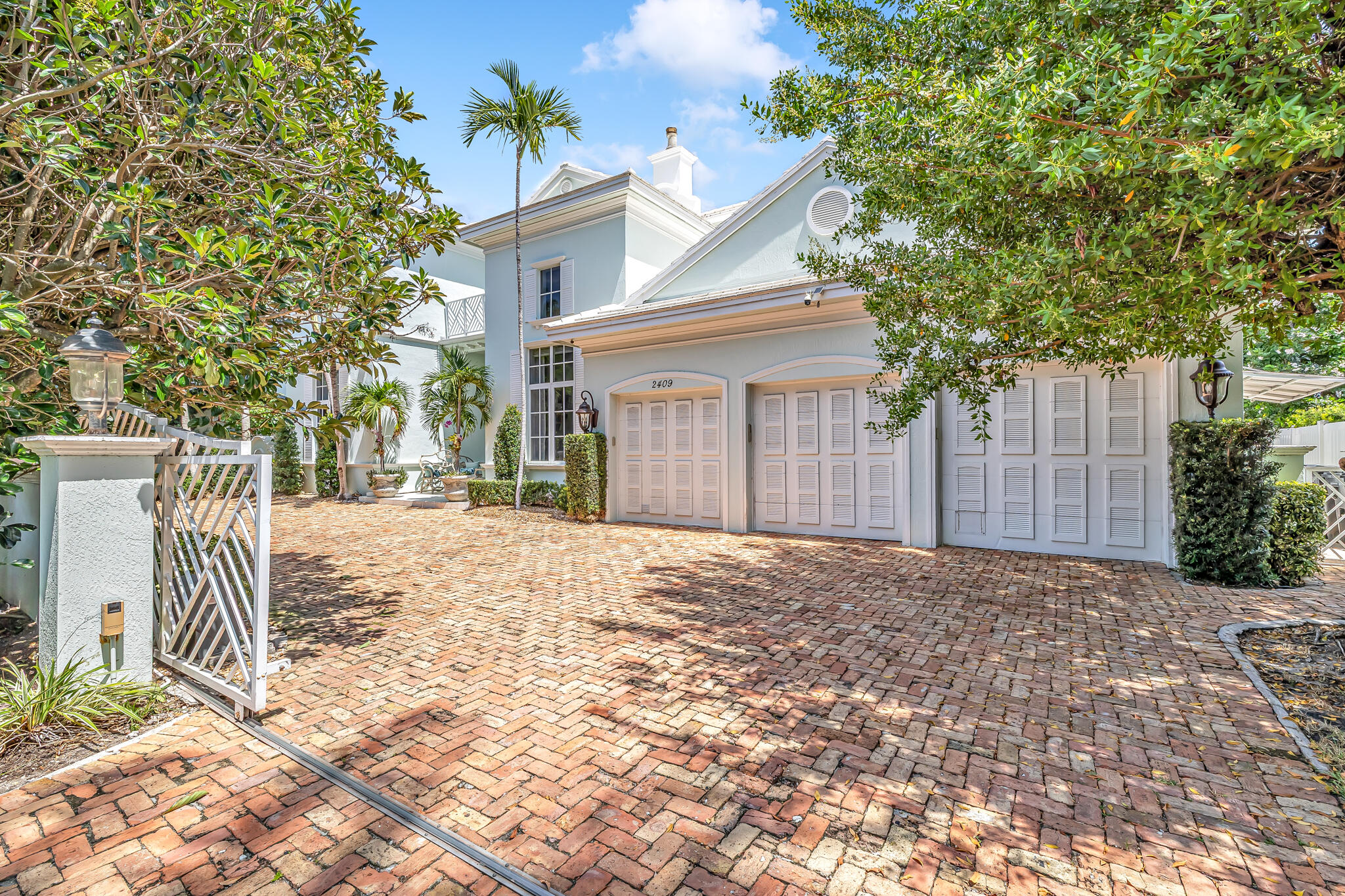 2409 NE 27TH, Lighthouse Point FL 33064