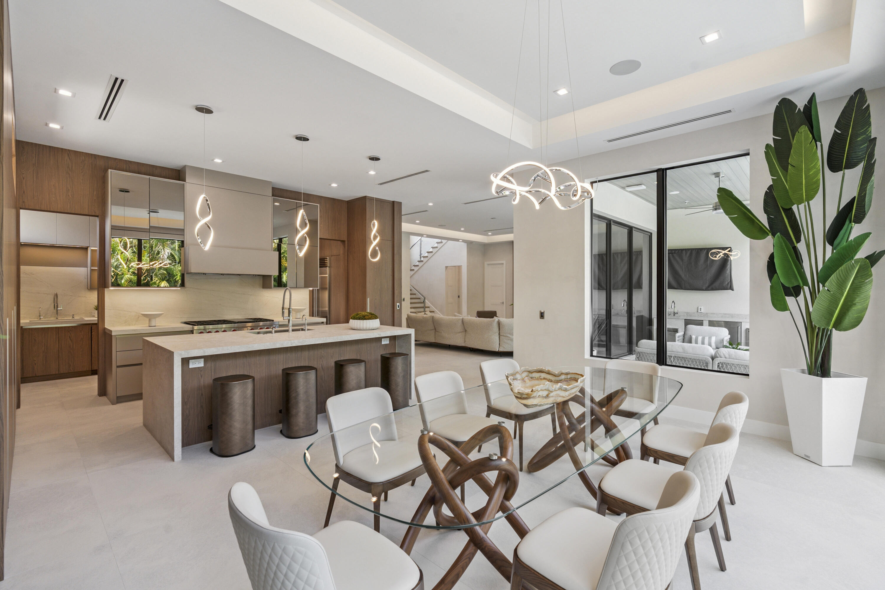 255 NE 3rd, Boca Raton FL 33432