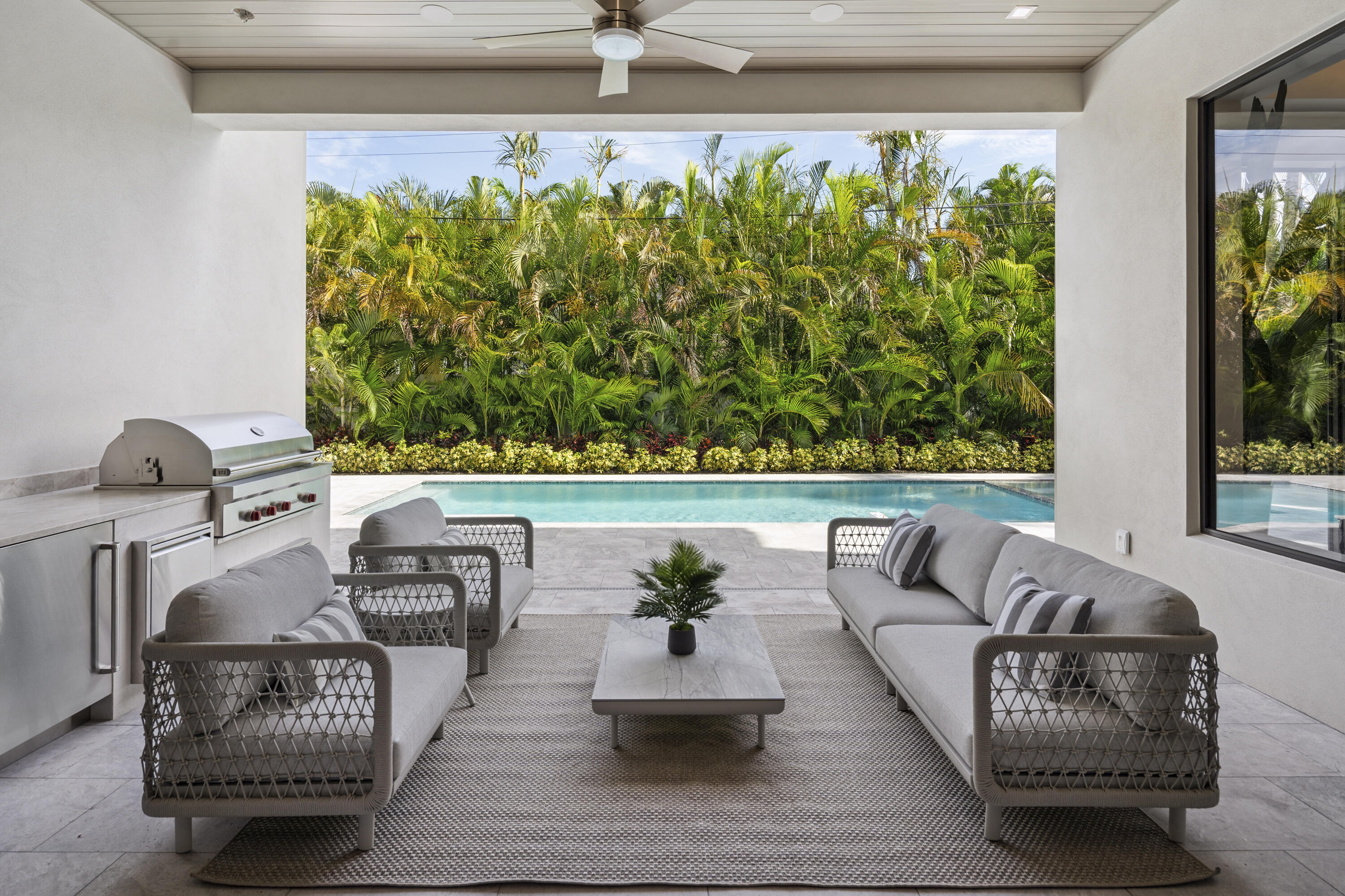 255 NE 3rd, Boca Raton FL 33432