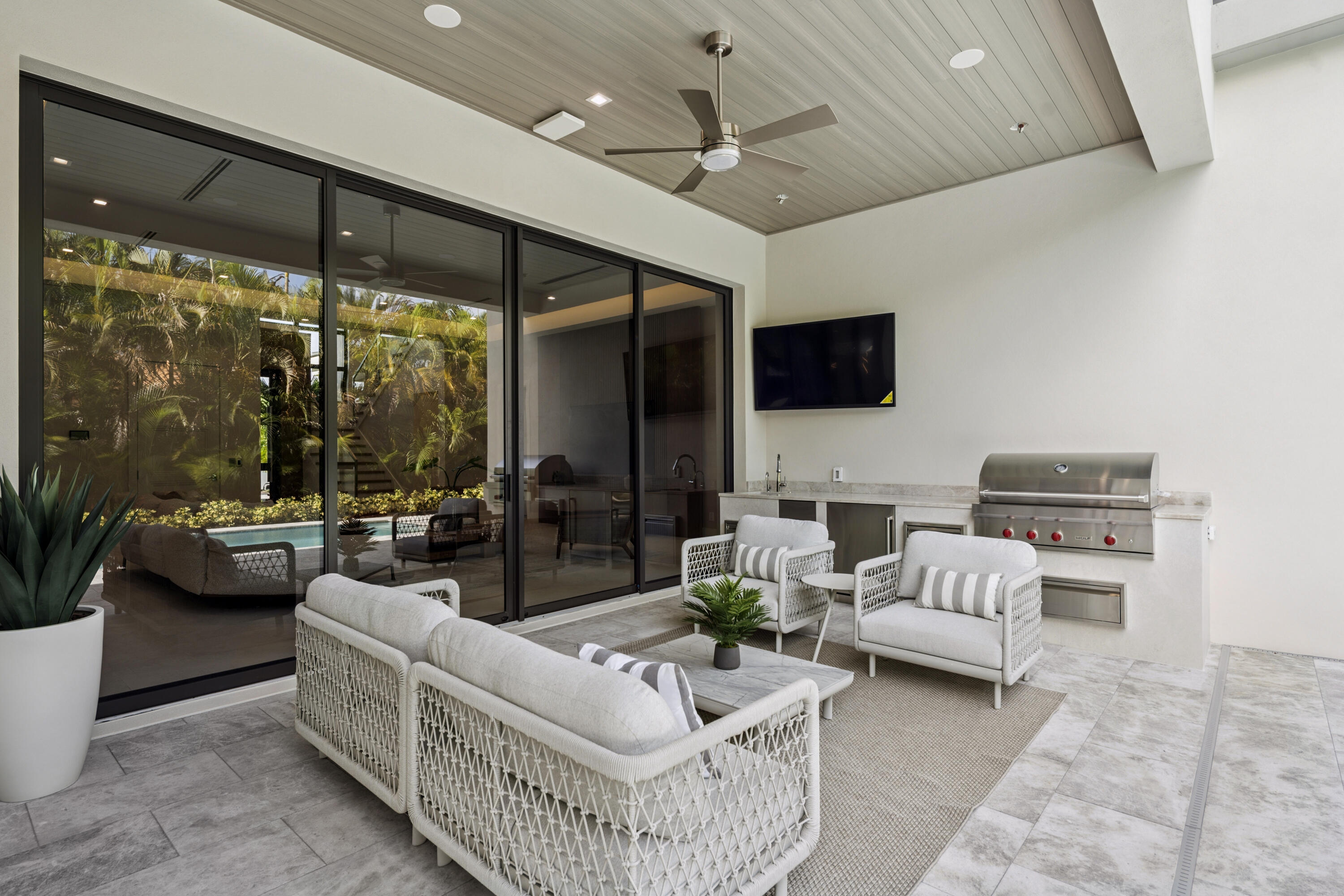 255 NE 3rd, Boca Raton FL 33432