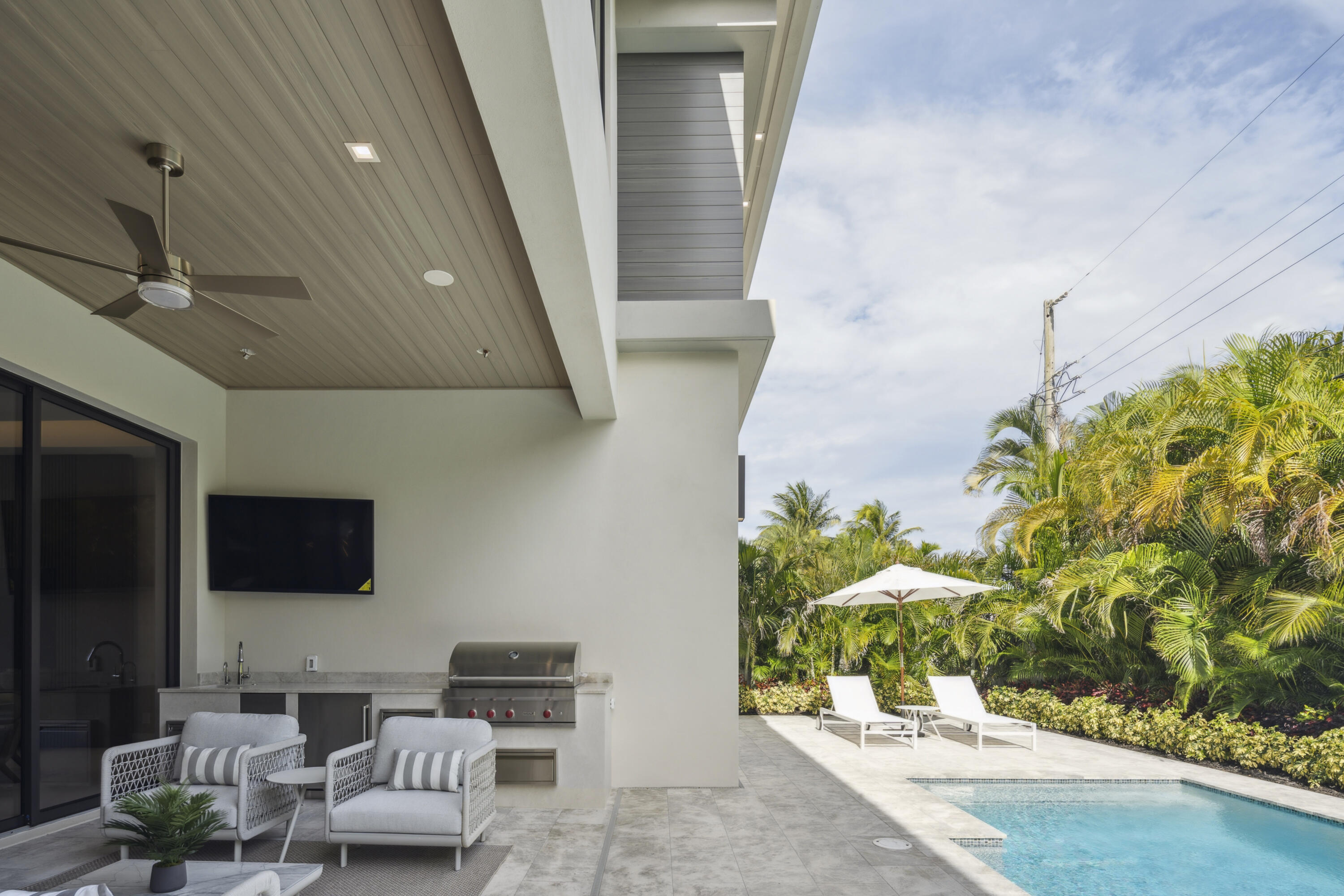 255 NE 3rd, Boca Raton FL 33432