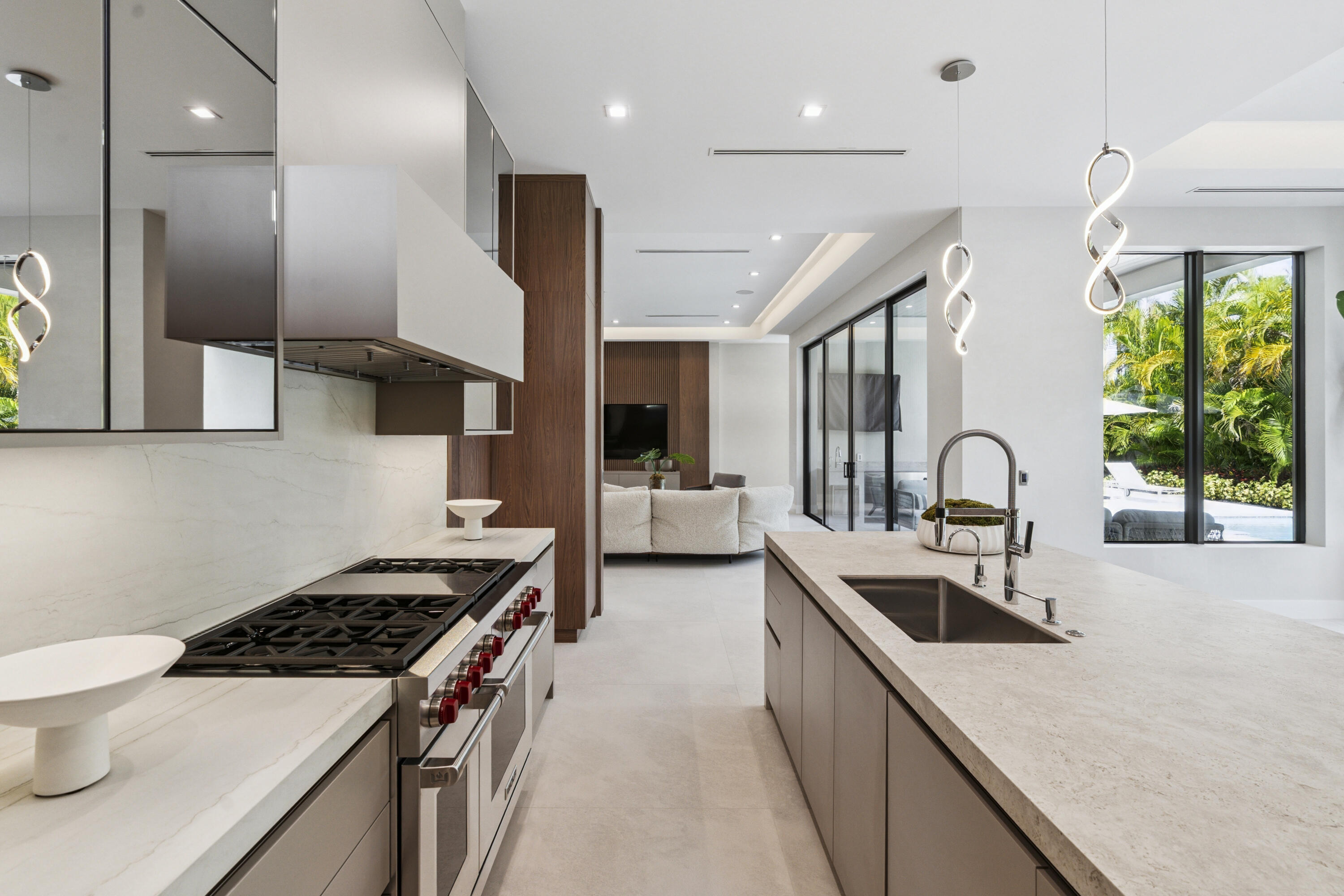 255 NE 3rd, Boca Raton FL 33432