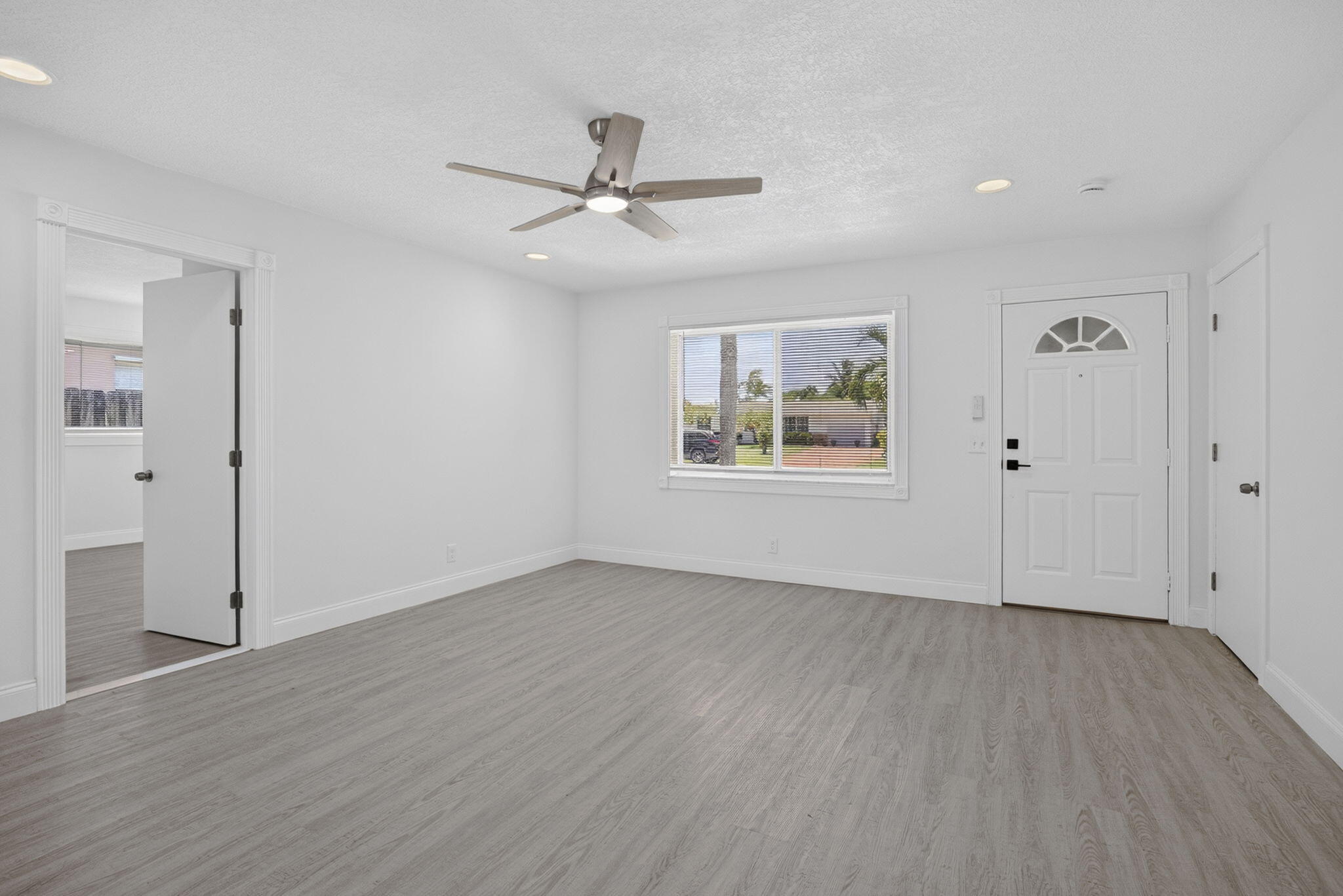 514 Riverside, Palm Beach Gardens FL 33410