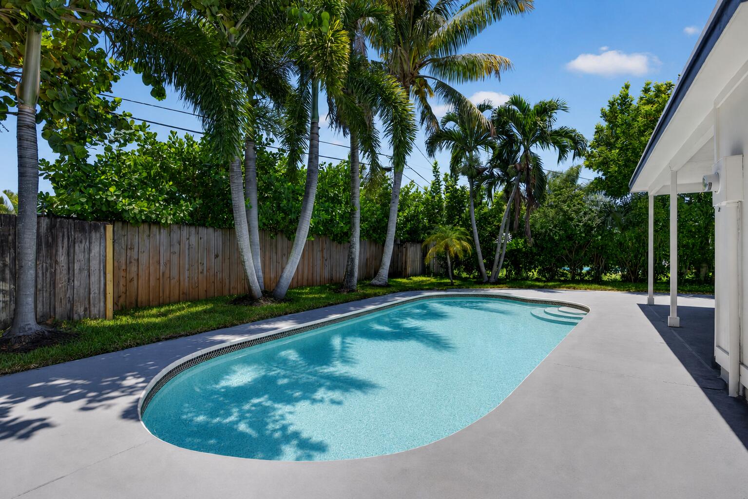 514 Riverside, Palm Beach Gardens FL 33410