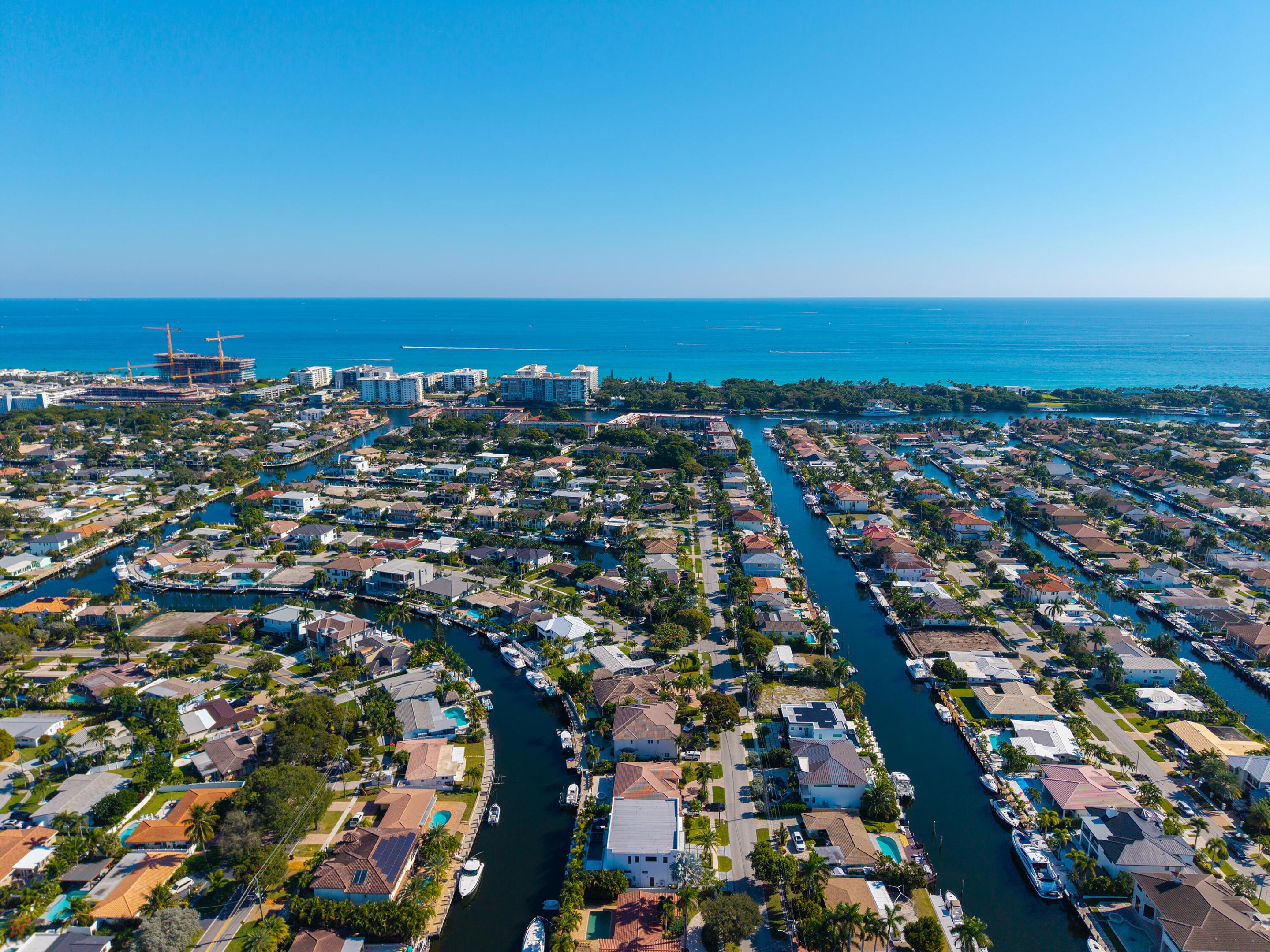 2631 NE 48TH, Lighthouse Point FL 33064