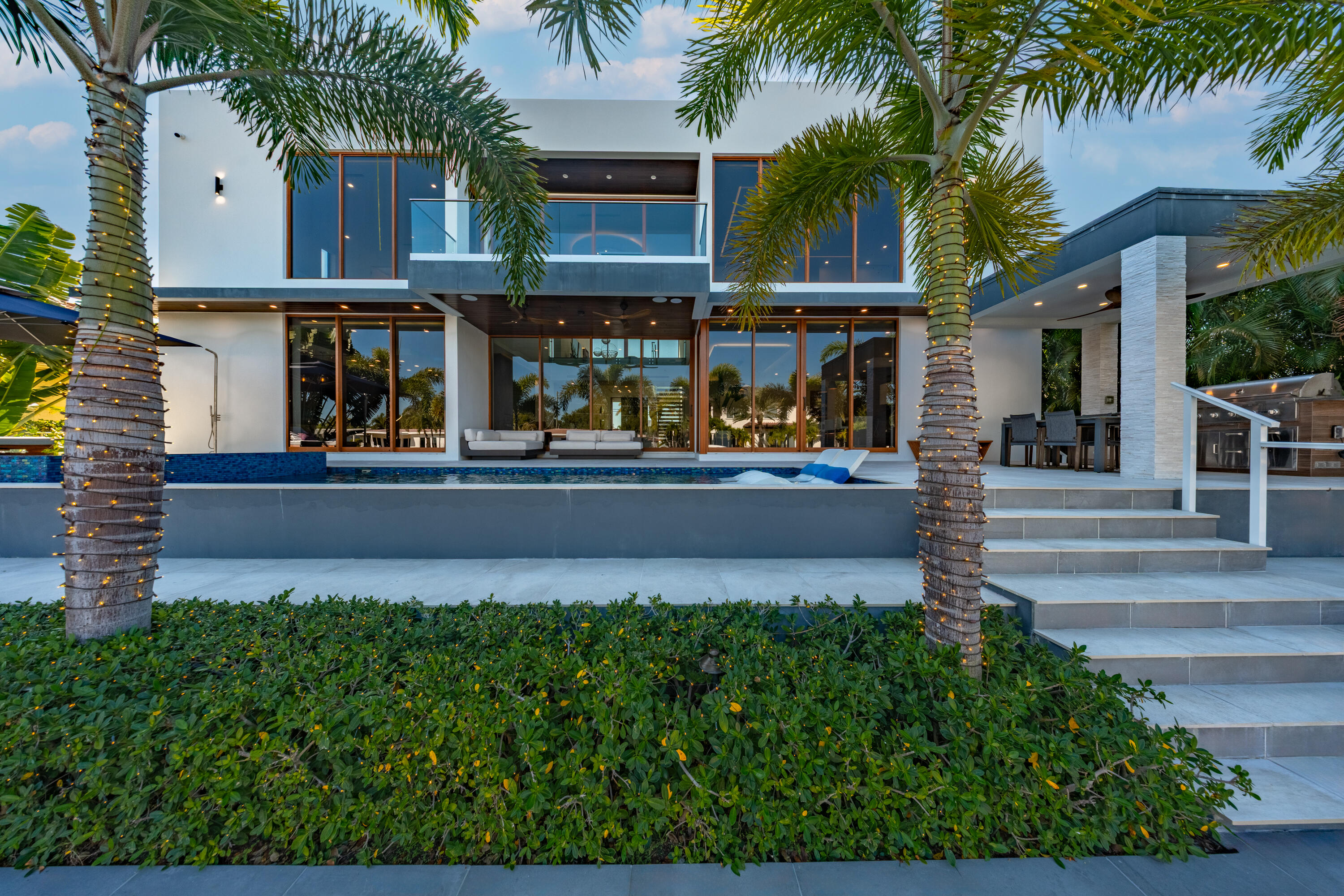 2631 NE 48TH, Lighthouse Point FL 33064